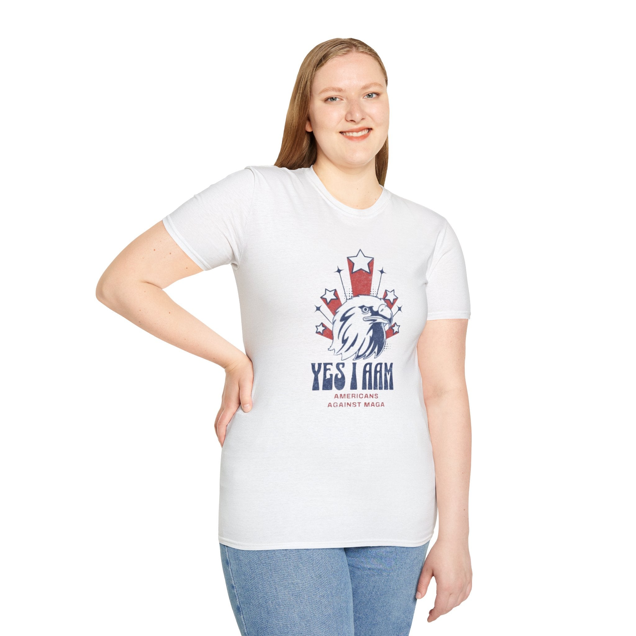 Camiseta unisex de estilo suave de los Patriotas Rojos de Americans Against MAGA