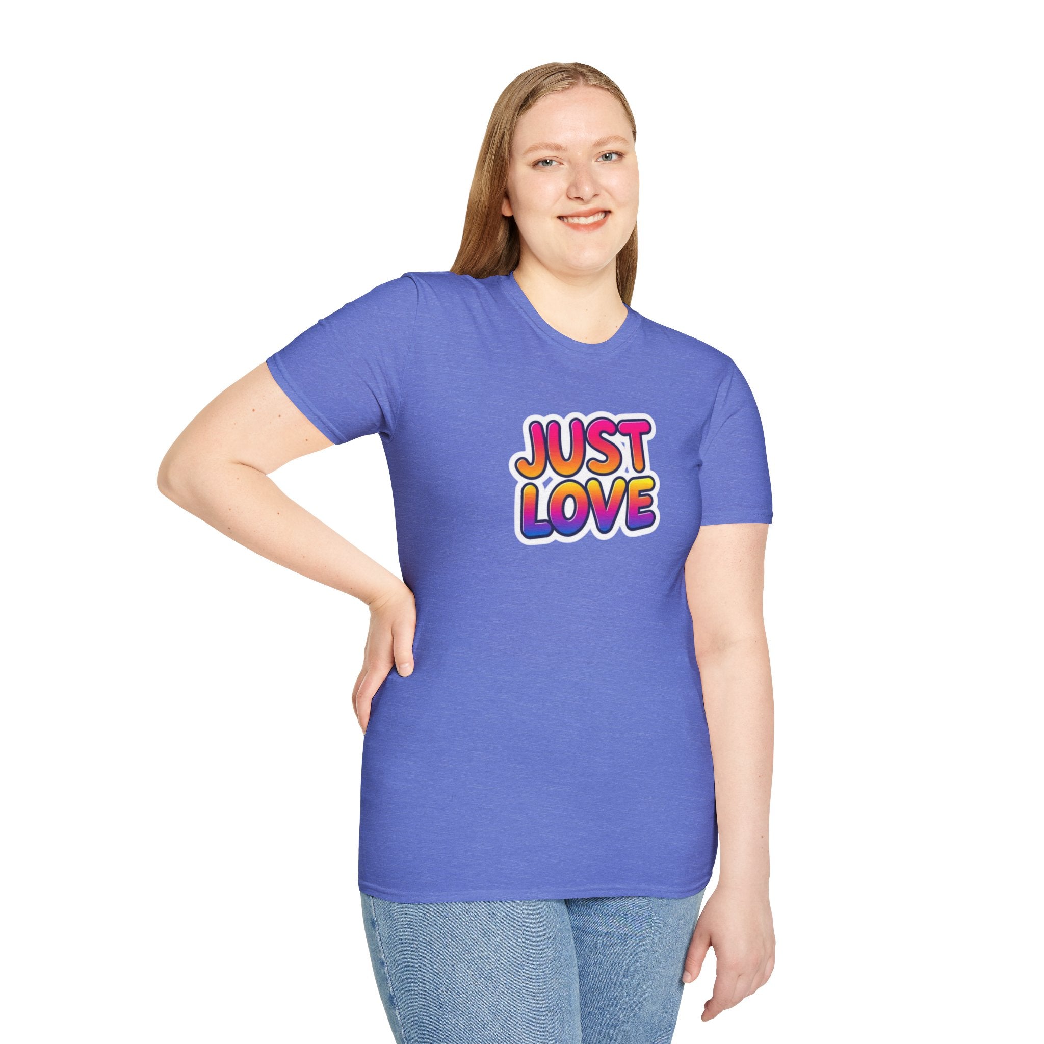 Camiseta unisex de estilo suave Just Love | Perfecta para el orgullo, los aniversarios y el uso diario
