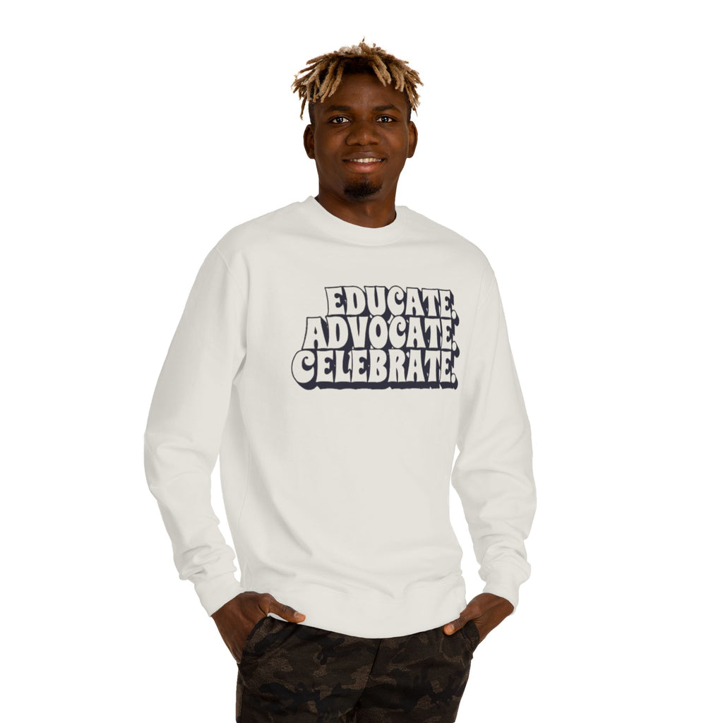 Sudadera unisex de cuello redondo "Educar, defender y celebrar" - Empowerment Apparel