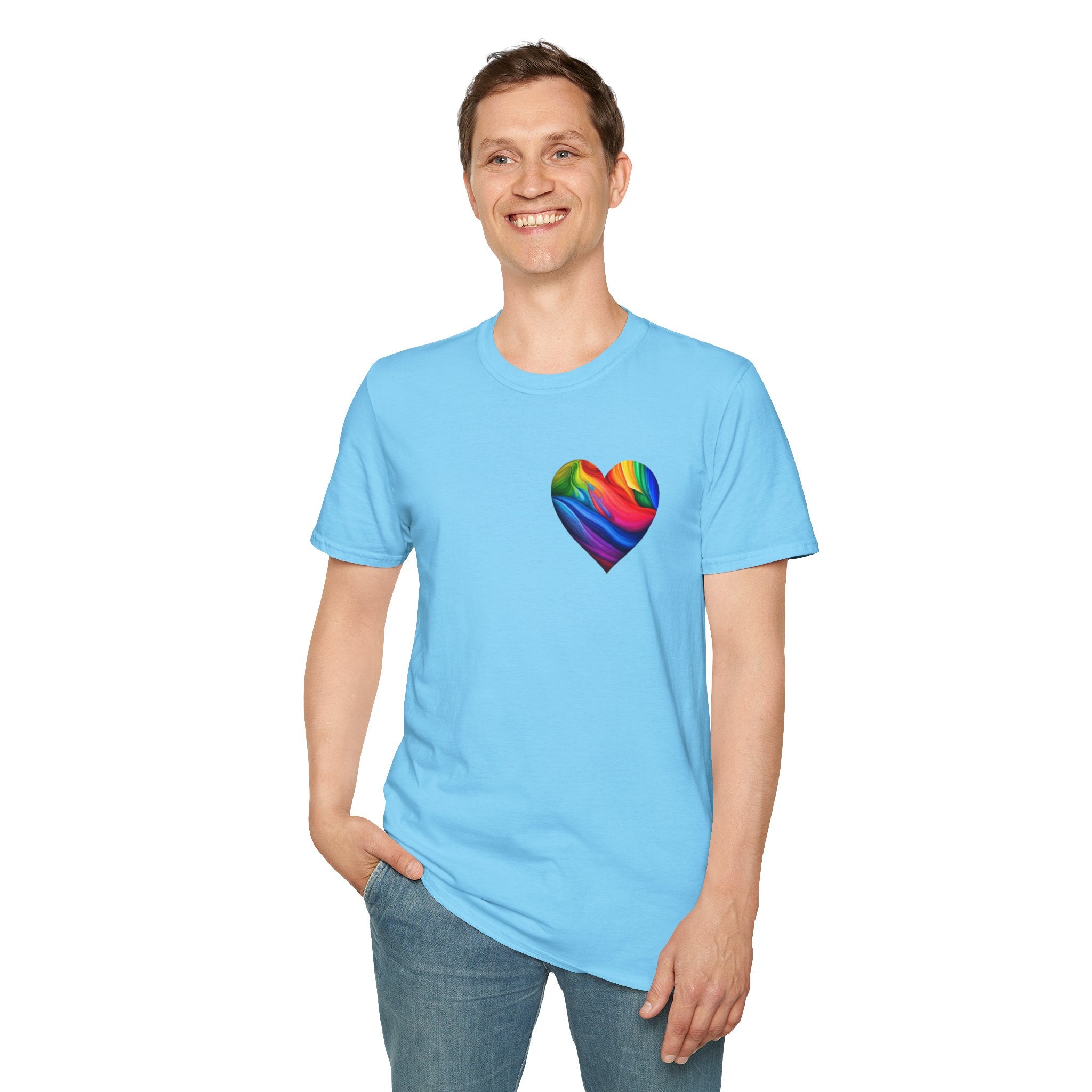 Camiseta unisex Softstyle - Diseño de corazón de orgullo con la frase 'La existencia es resistencia'