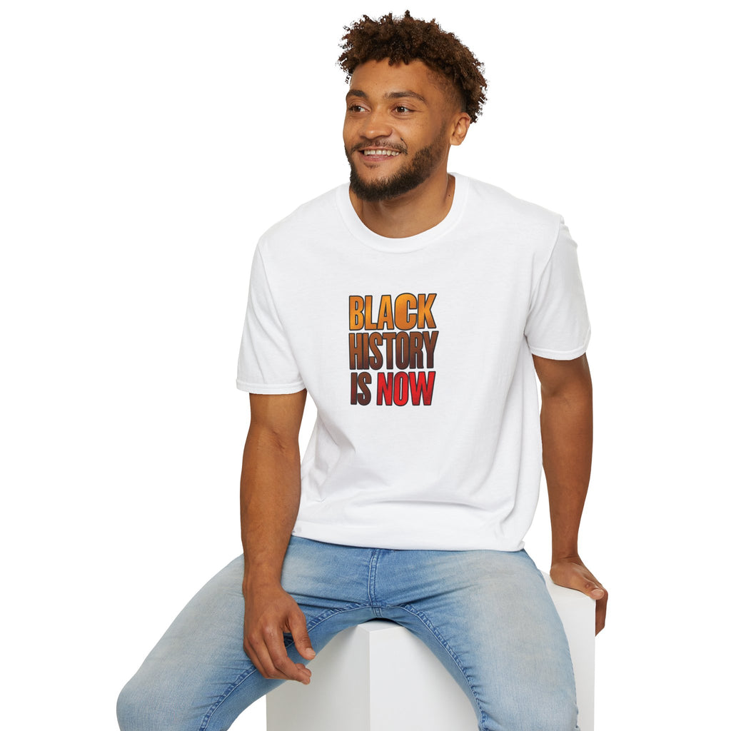 Camiseta unisex Softstyle: camiseta inspiradora "La historia negra es ahora"