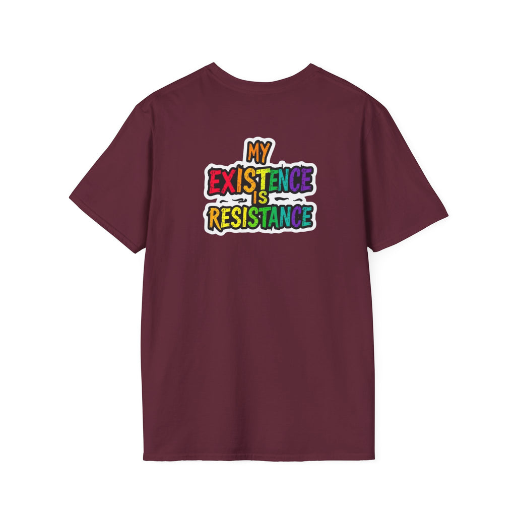 Camiseta unisex Softstyle - Diseño de corazón de orgullo con la frase 'La existencia es resistencia'