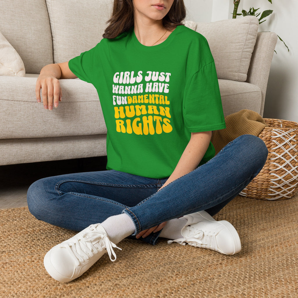 Camiseta unisex de estilo suave "Girls Just Wanna Have Fundamental Human Rights"