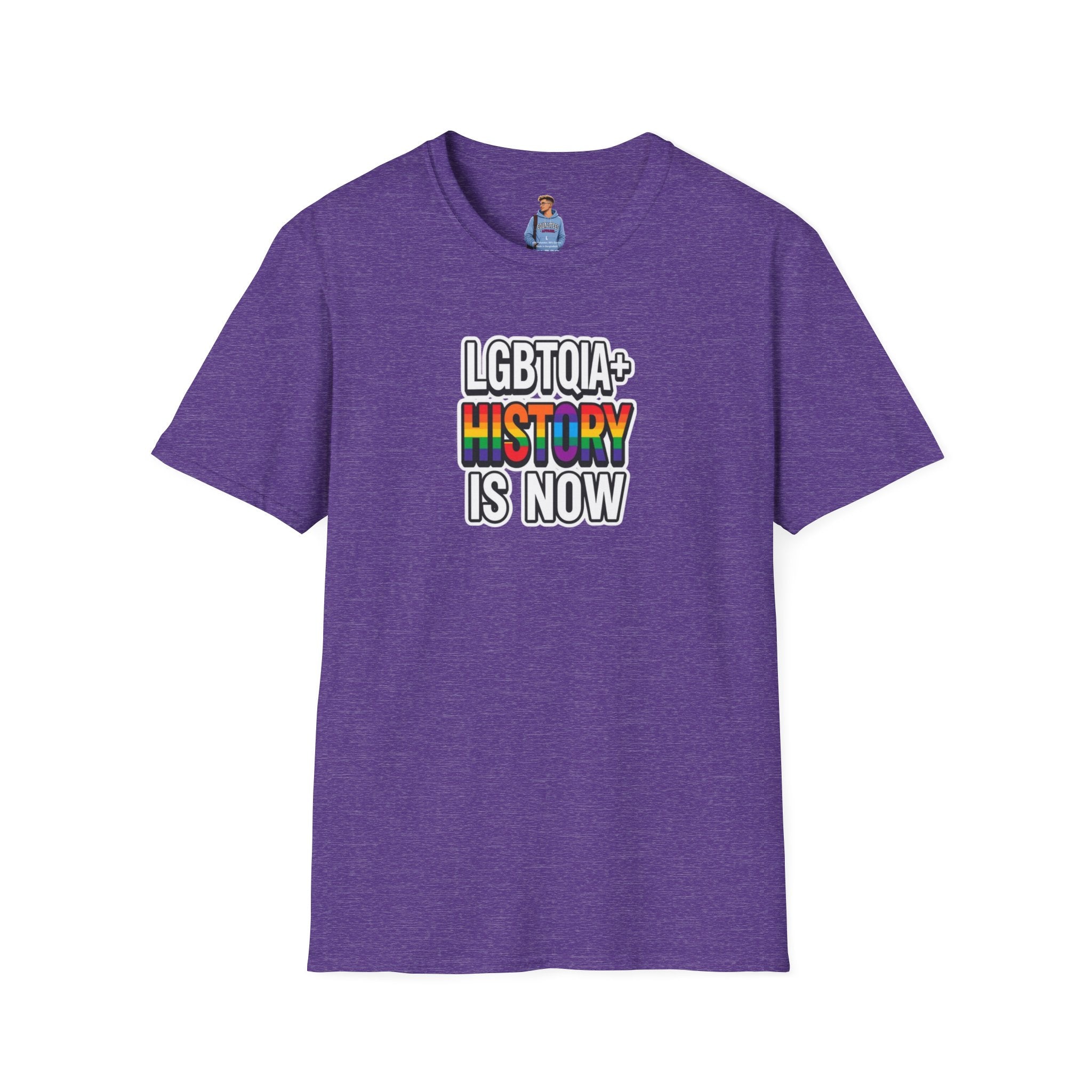 Camiseta unisex de estilo suave con la historia LGBTQIA+ ahora