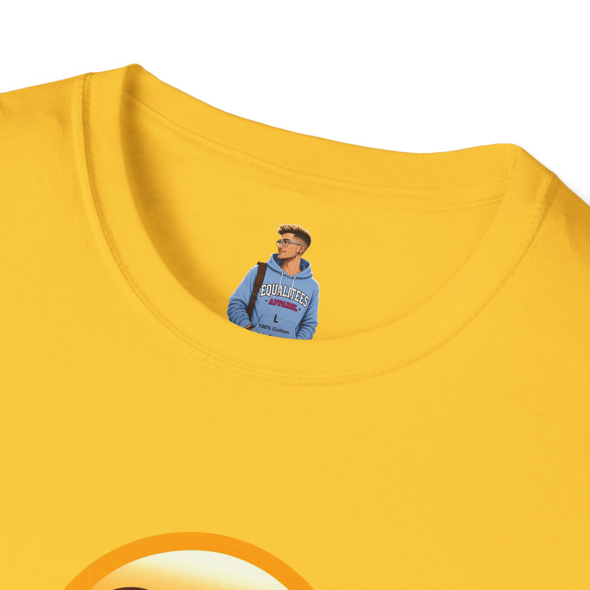Camiseta unisex de estilo suave con emoji de ojos en blanco | Camiseta gráfica informal para el día a día