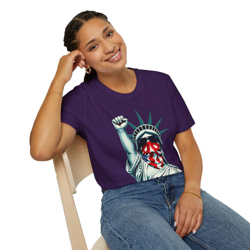 Resist - Patriotic Statue of Liberty T-Shirt - Unisex Softstyle Tee