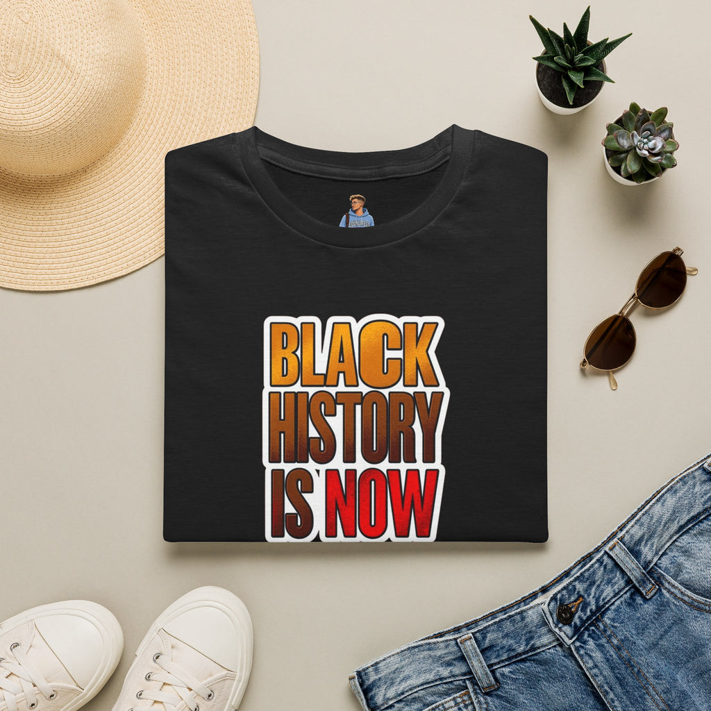 Camiseta unisex Softstyle: camiseta inspiradora "La historia negra es ahora"