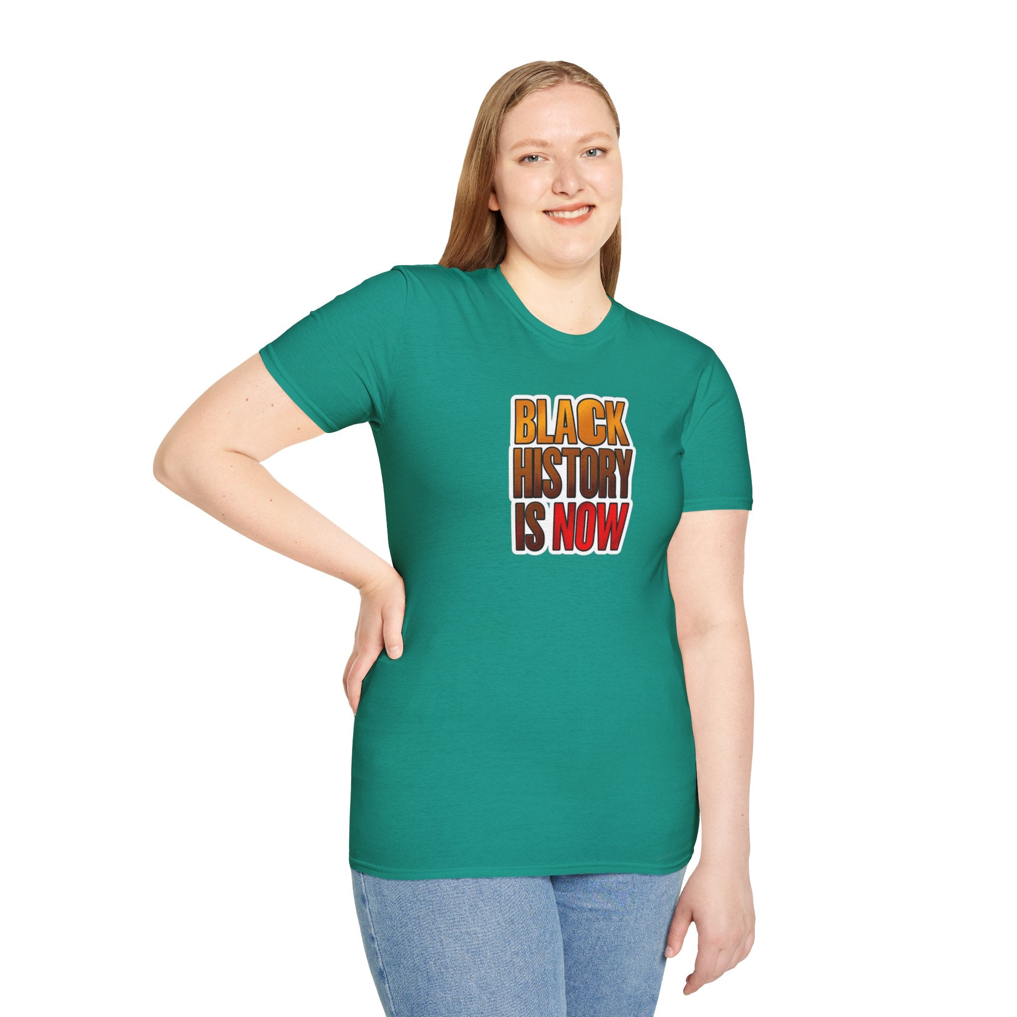 Camiseta unisex Softstyle: camiseta inspiradora "La historia negra es ahora"