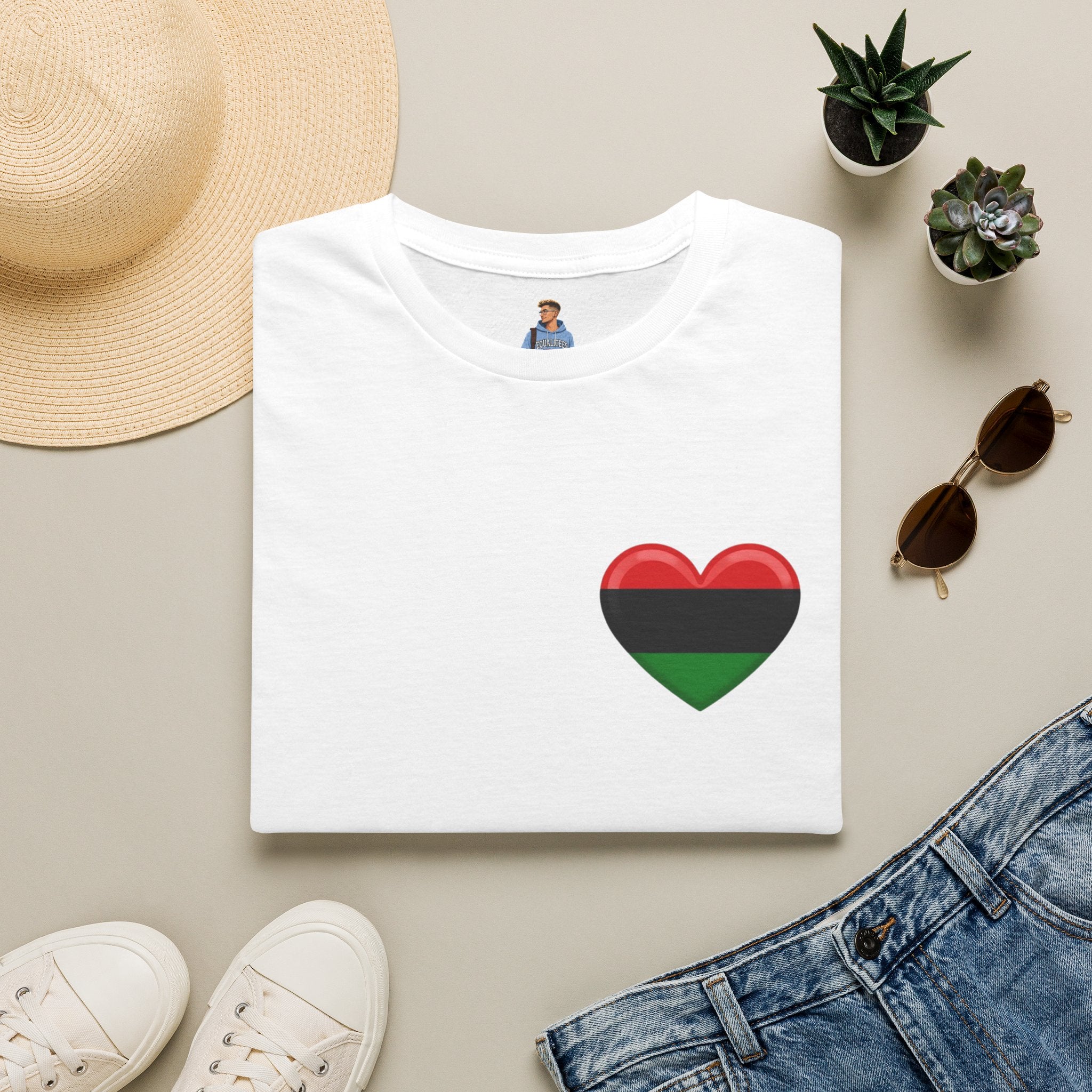 Camiseta unisex de estilo suave Unity and Heritage con corazón panafricano