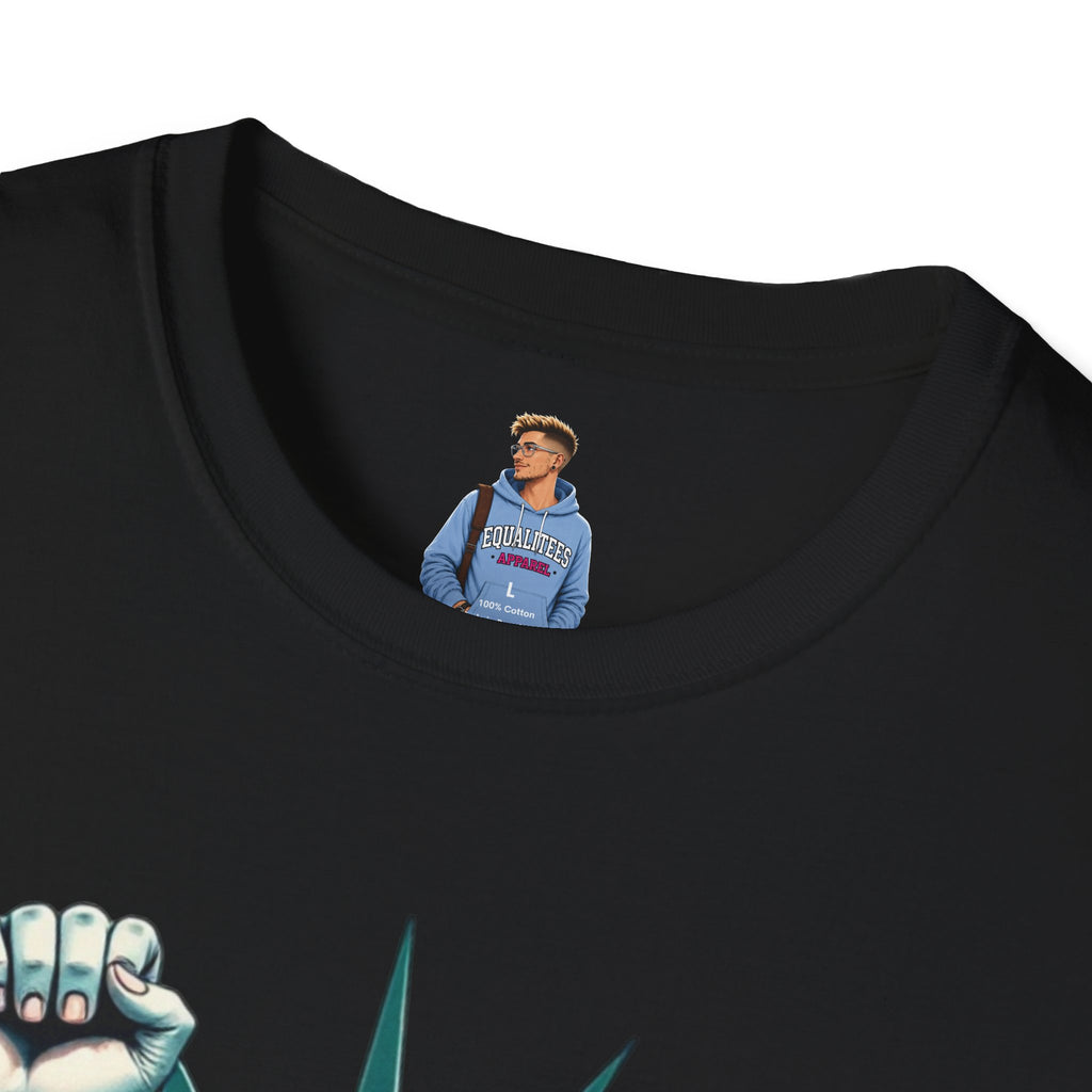 Resist - Patriotic Statue of Liberty T-Shirt - Unisex Softstyle Tee