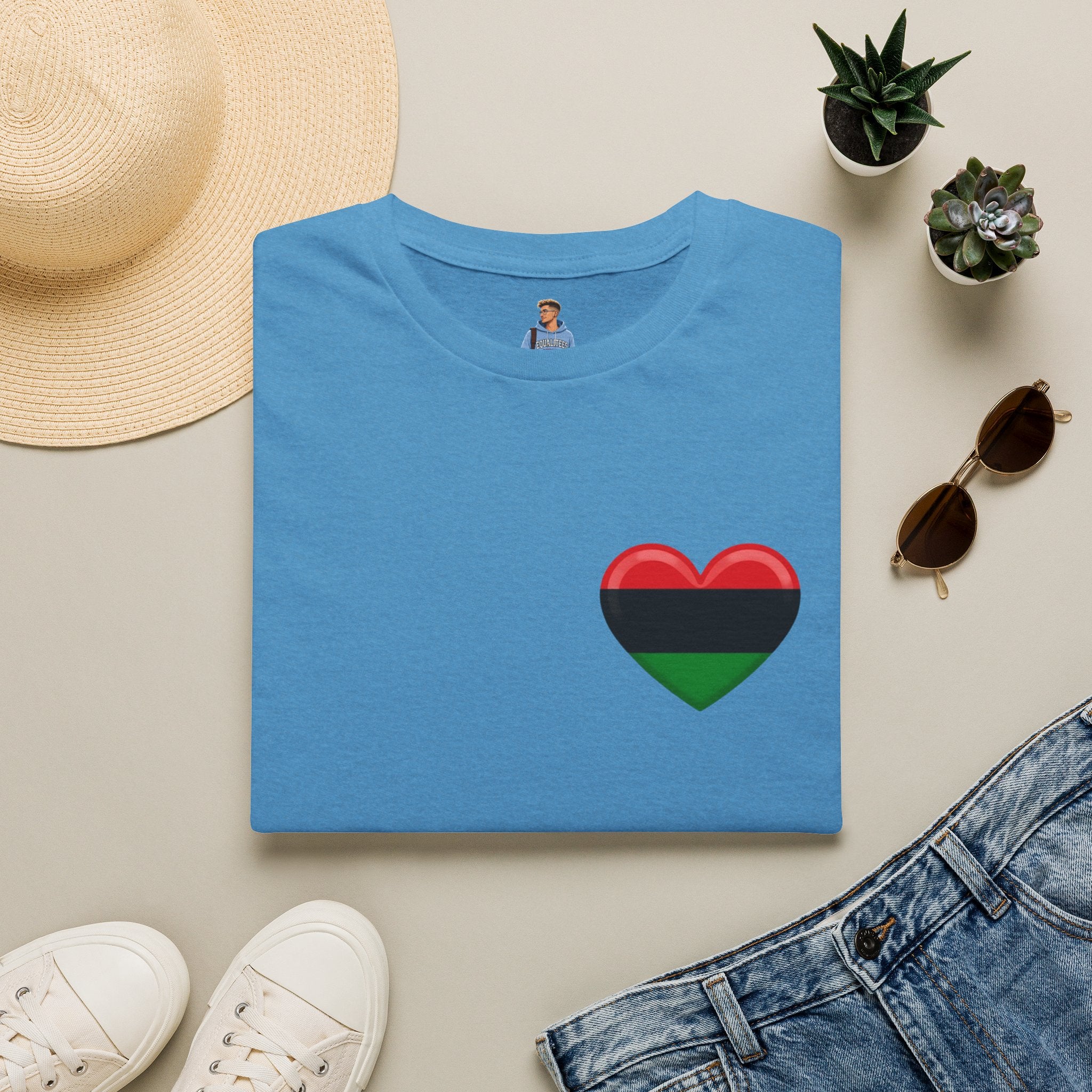 Camiseta unisex de estilo suave Unity and Heritage con corazón panafricano