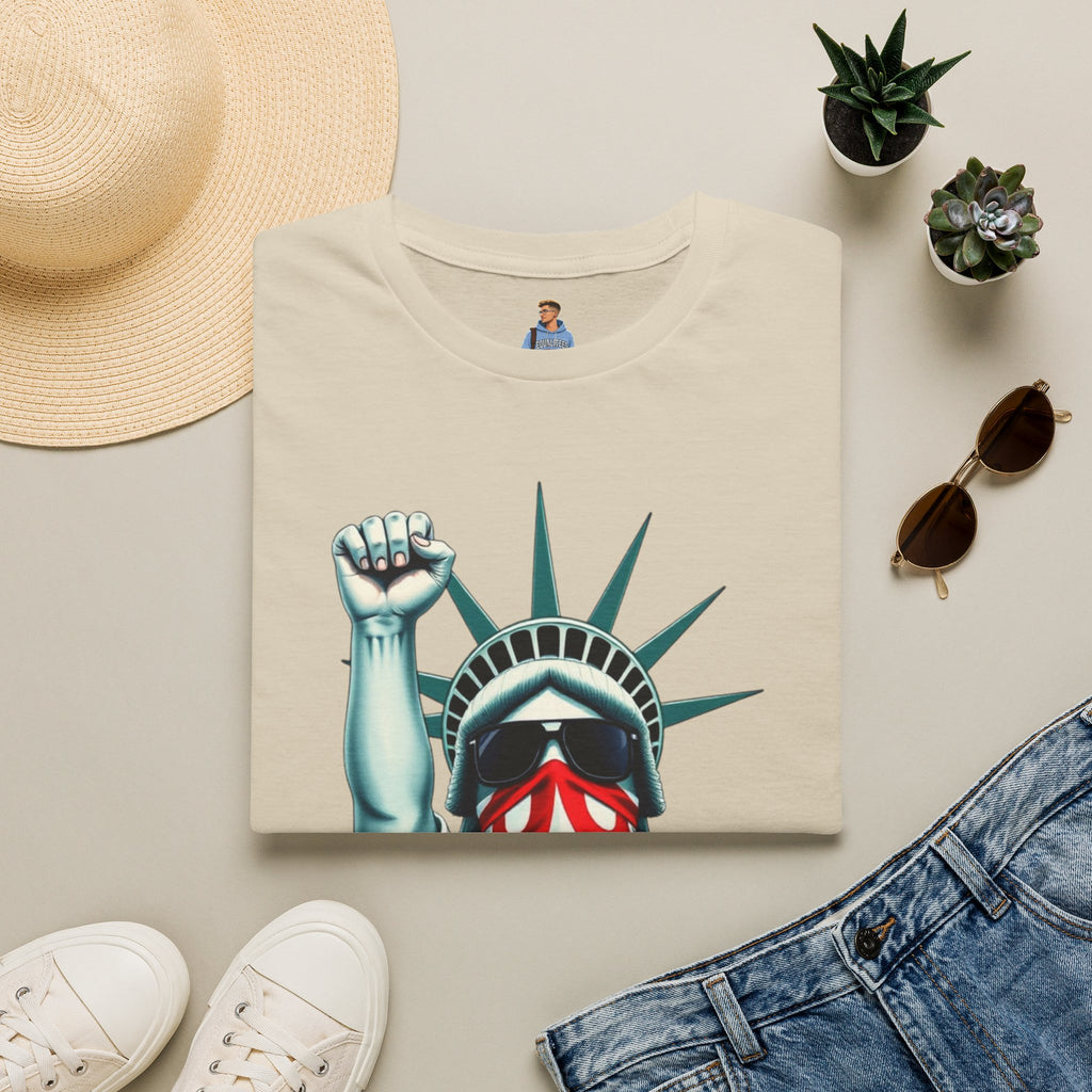 Resist - Patriotic Statue of Liberty T-Shirt - Unisex Softstyle Tee