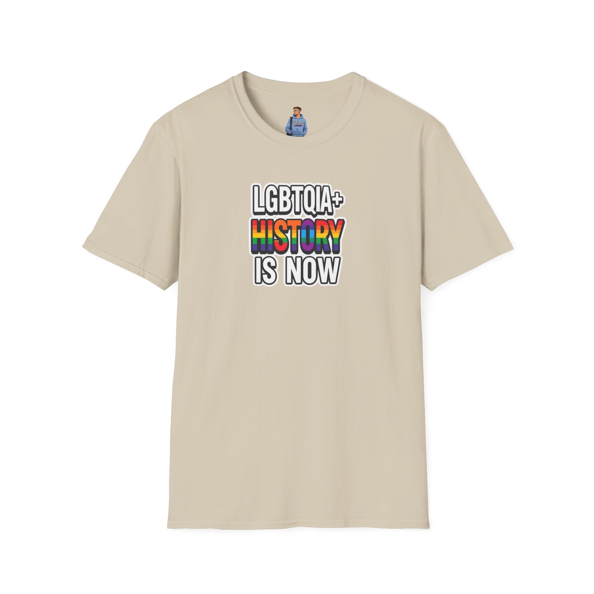 Camiseta unisex de estilo suave con la historia LGBTQIA+ ahora