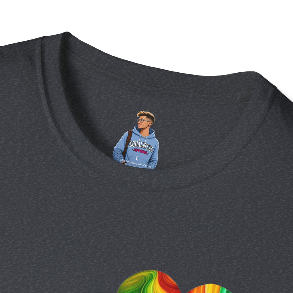 Camiseta unisex Softstyle - Diseño de corazón de orgullo con la frase 'La existencia es resistencia'