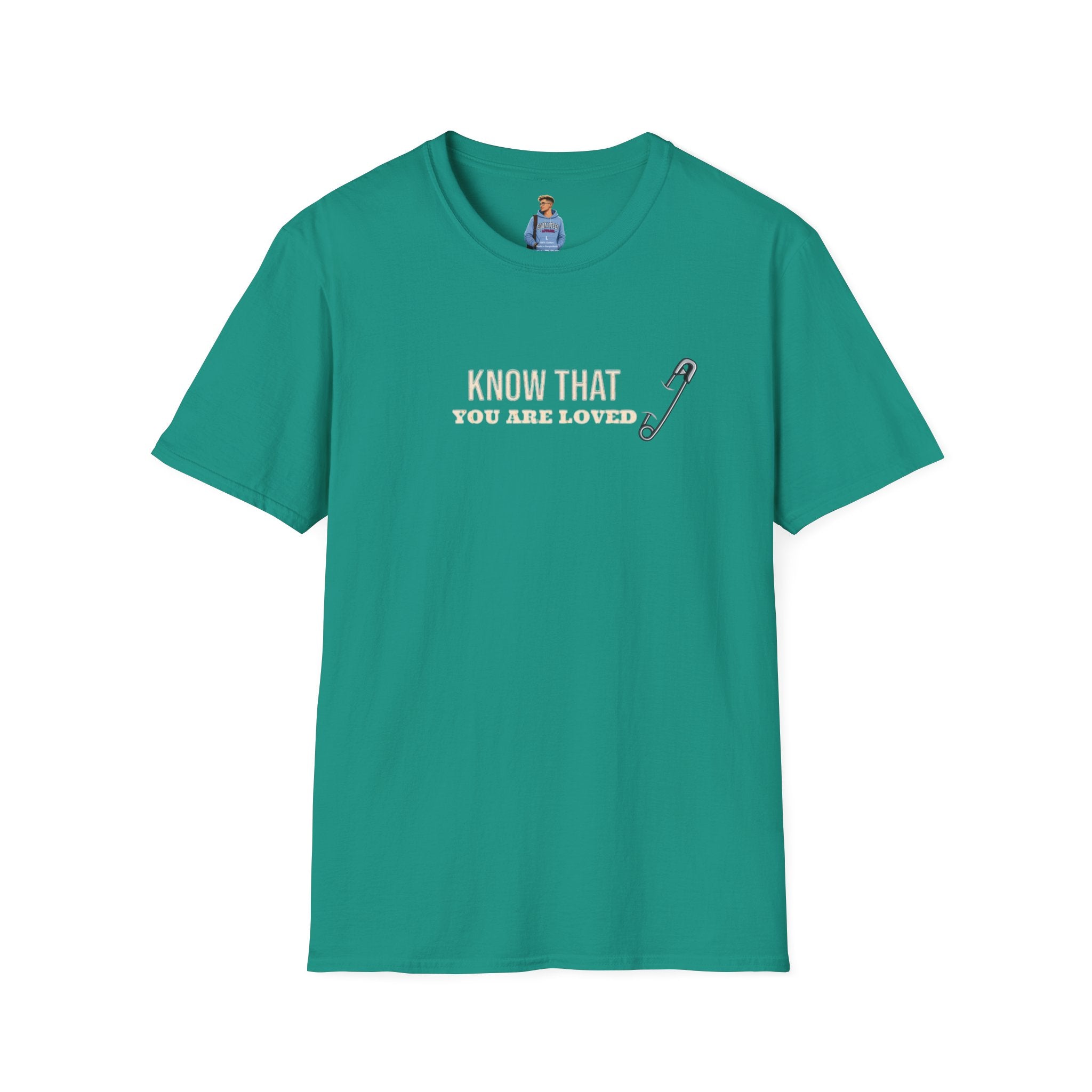 Camiseta unisex de estilo suave con el mensaje "Sepa que es amado" e inspiradora "Safety Pin"