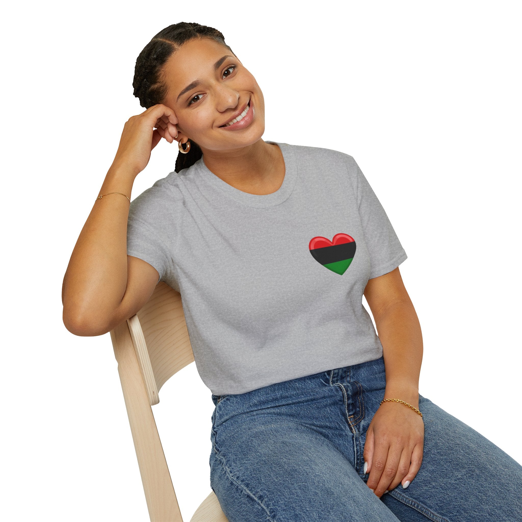 Camiseta unisex de estilo suave Unity and Heritage con corazón panafricano