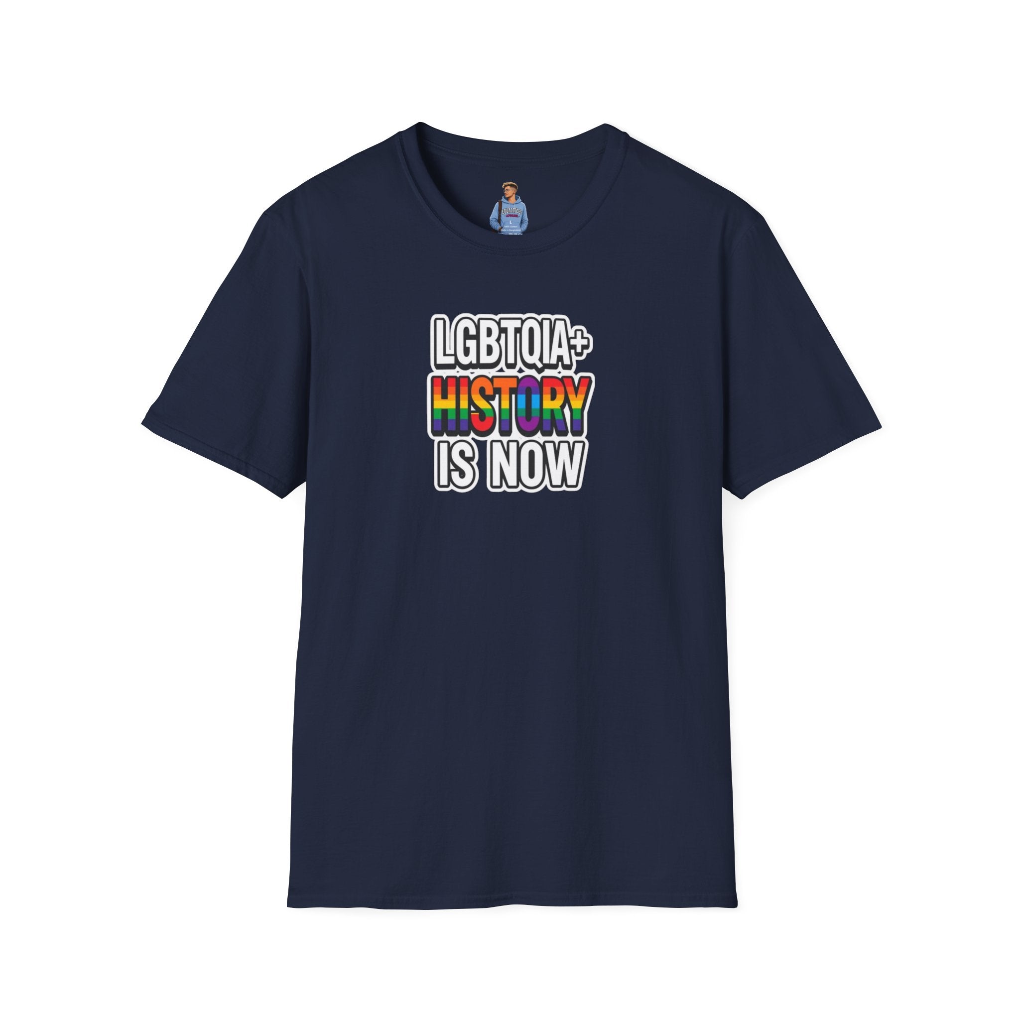 Camiseta unisex de estilo suave con la historia LGBTQIA+ ahora