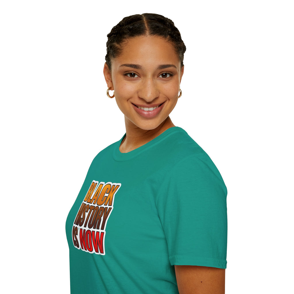 Camiseta unisex Softstyle: camiseta inspiradora "La historia negra es ahora"