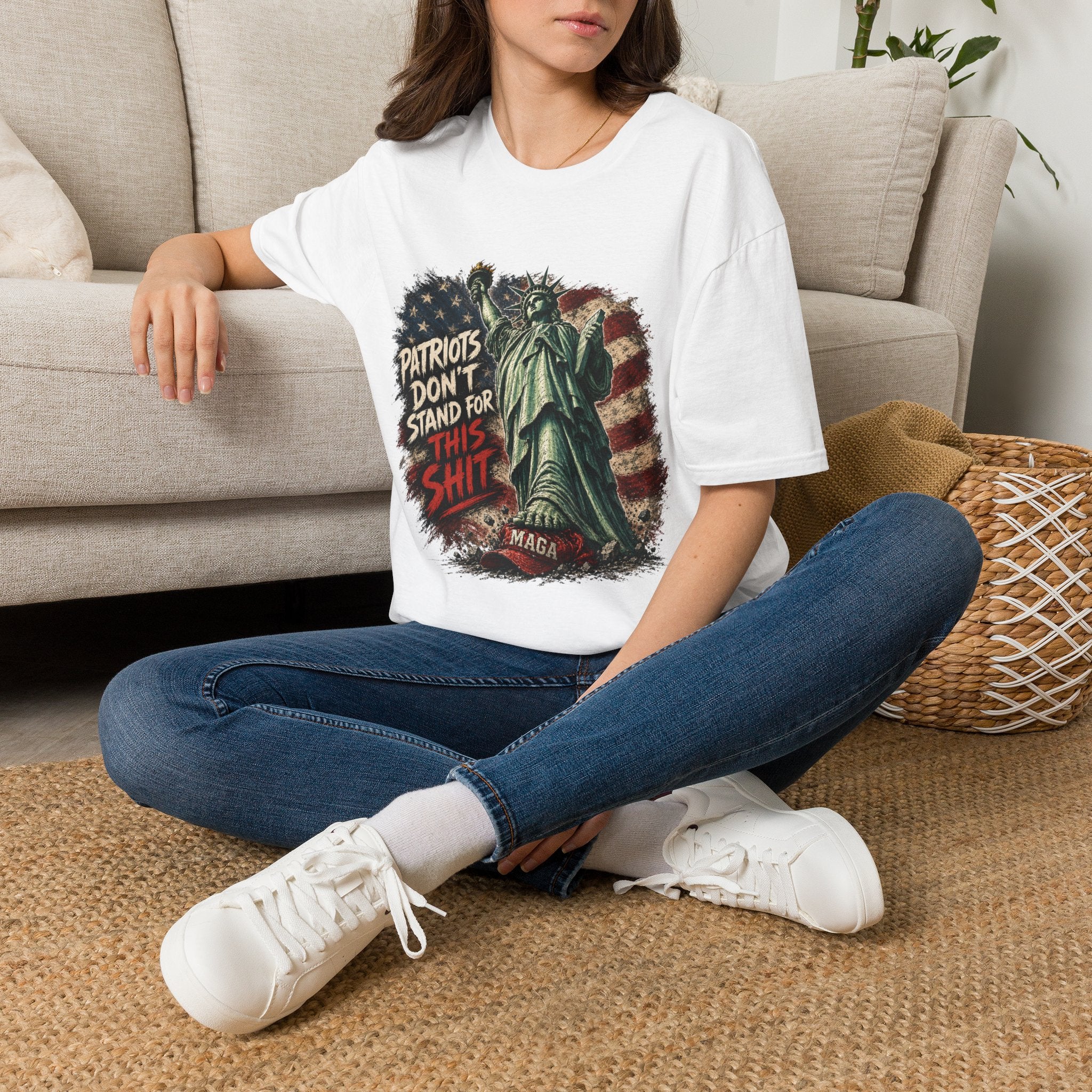 Patriots Don’t Stand For This T-Shirt — Statue of Liberty & Distressed Flag Graphic