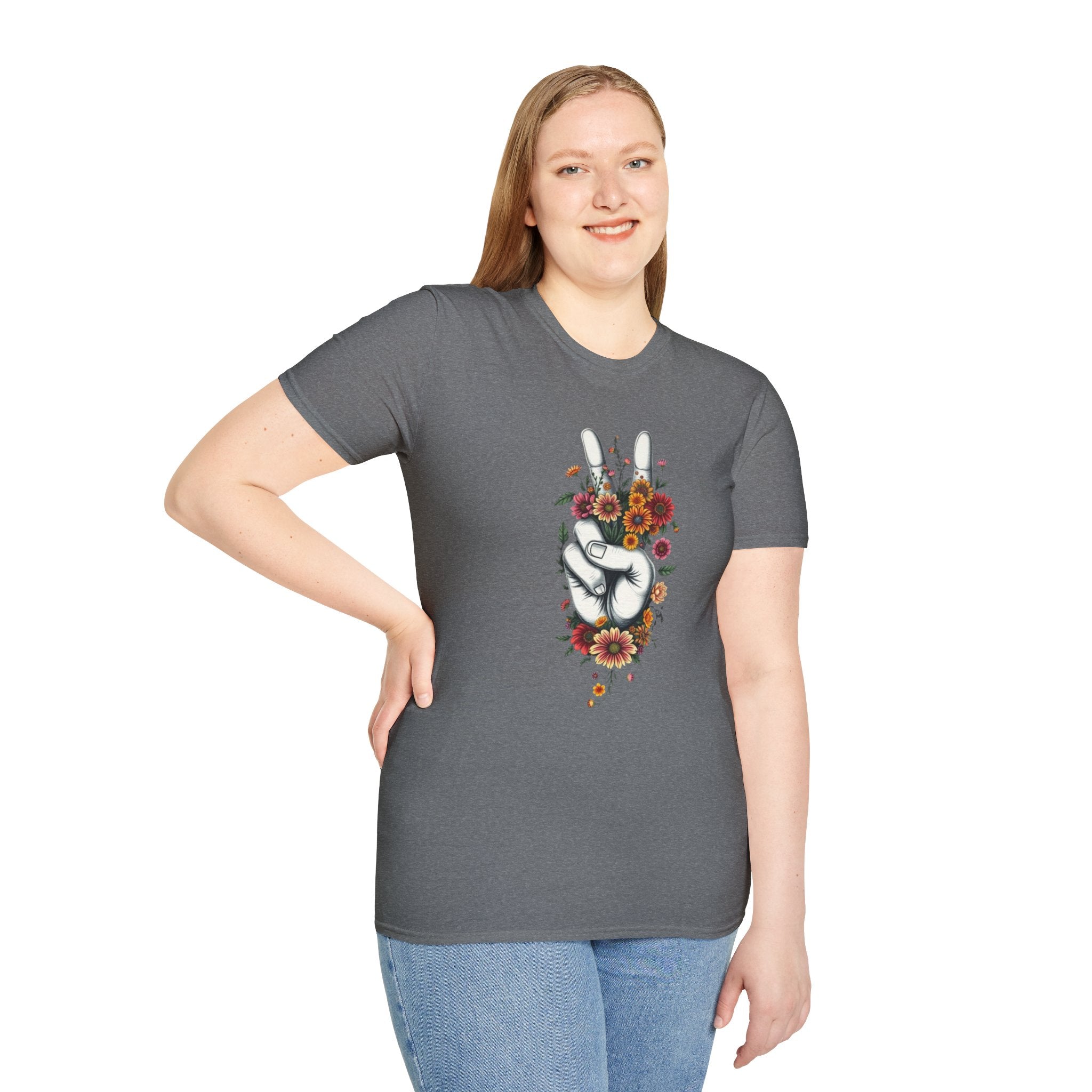 Camiseta unisex de estilo suave Grow Peace: inspiración boho, perfecta para festivales y uso diario
