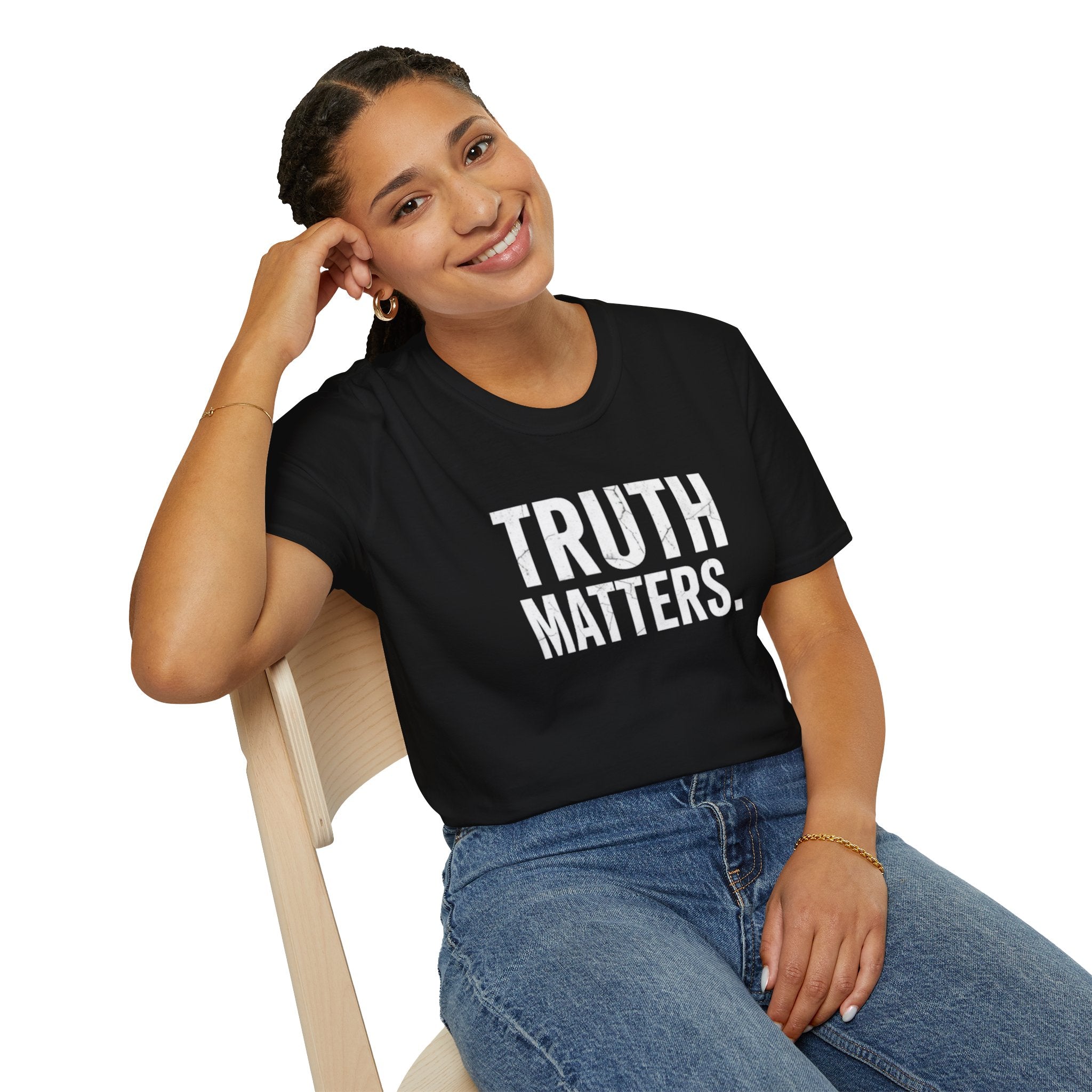 Camiseta unisex de estilo suave: camiseta con el lema "La verdad importa", ideal para activistas y uso diario.