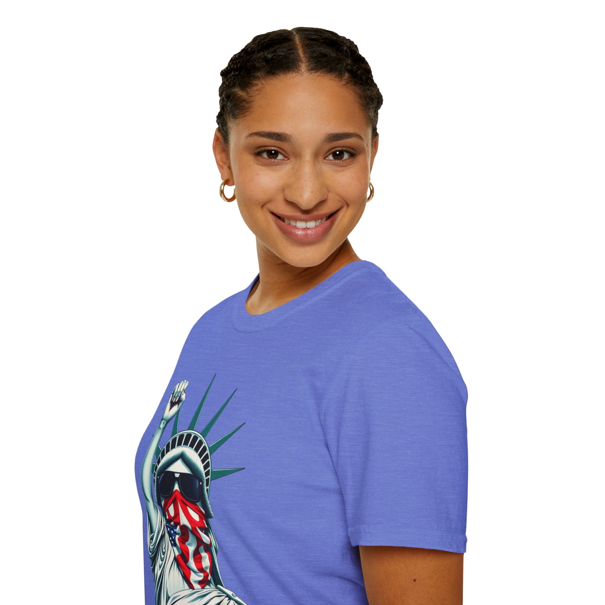 Resist - Patriotic Statue of Liberty T-Shirt - Unisex Softstyle Tee