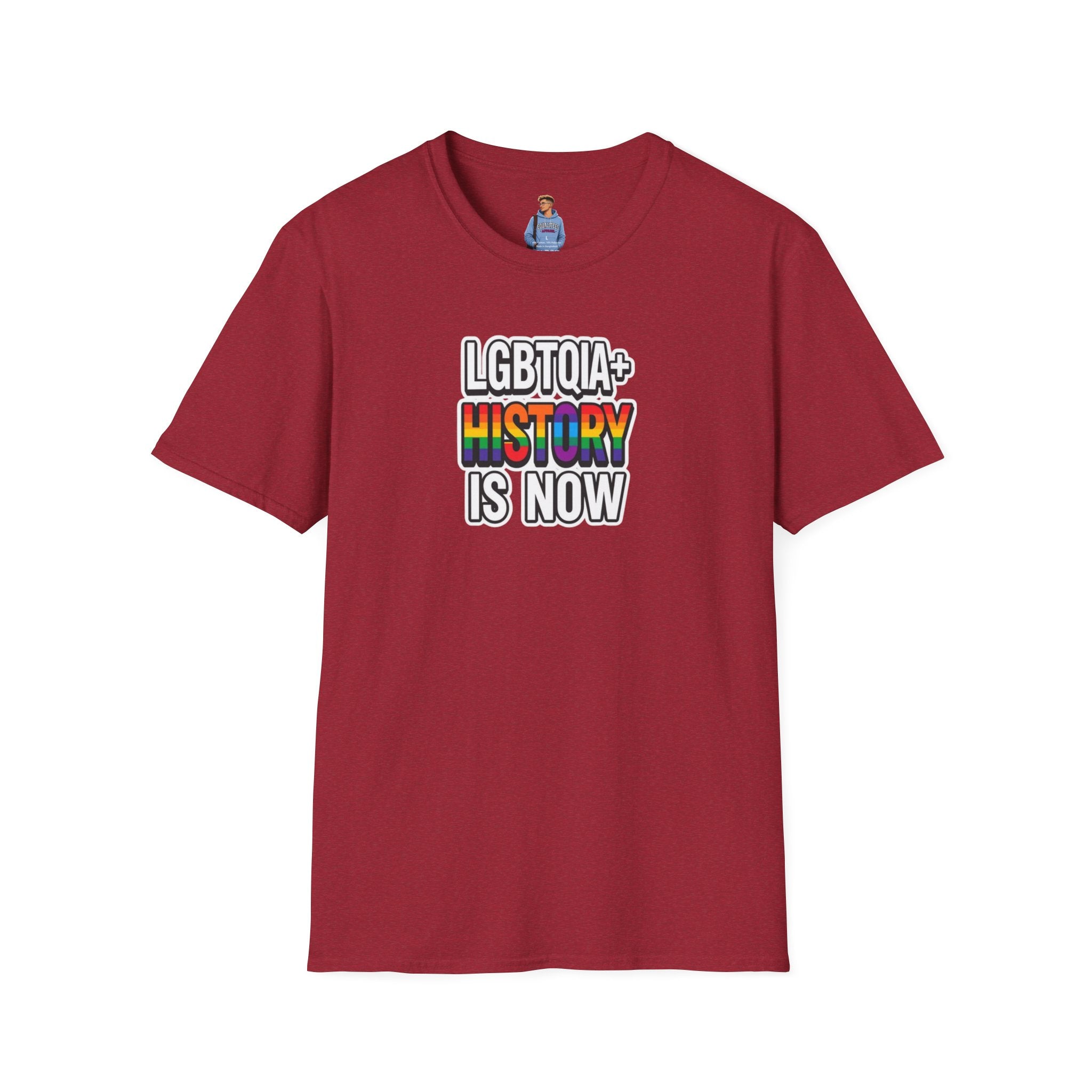 Camiseta unisex de estilo suave con la historia LGBTQIA+ ahora