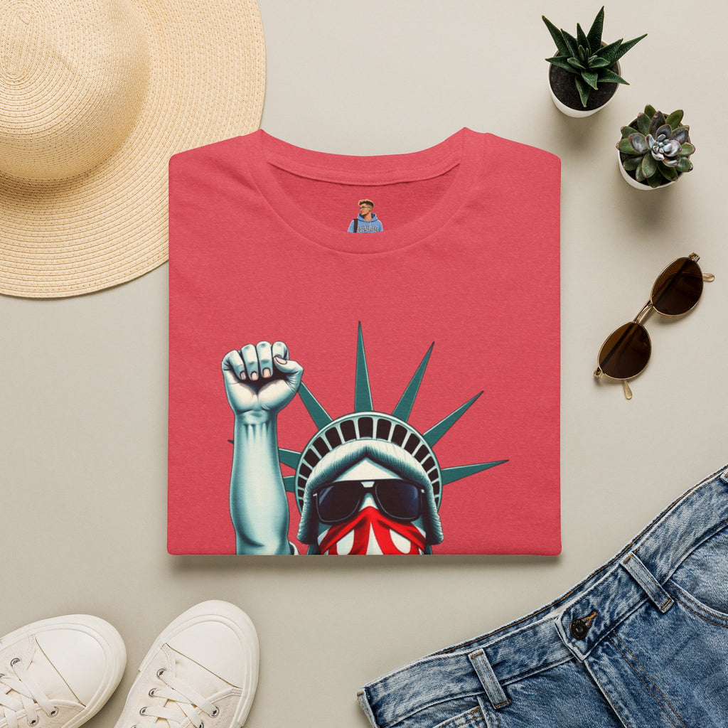 Resist - Patriotic Statue of Liberty T-Shirt - Unisex Softstyle Tee