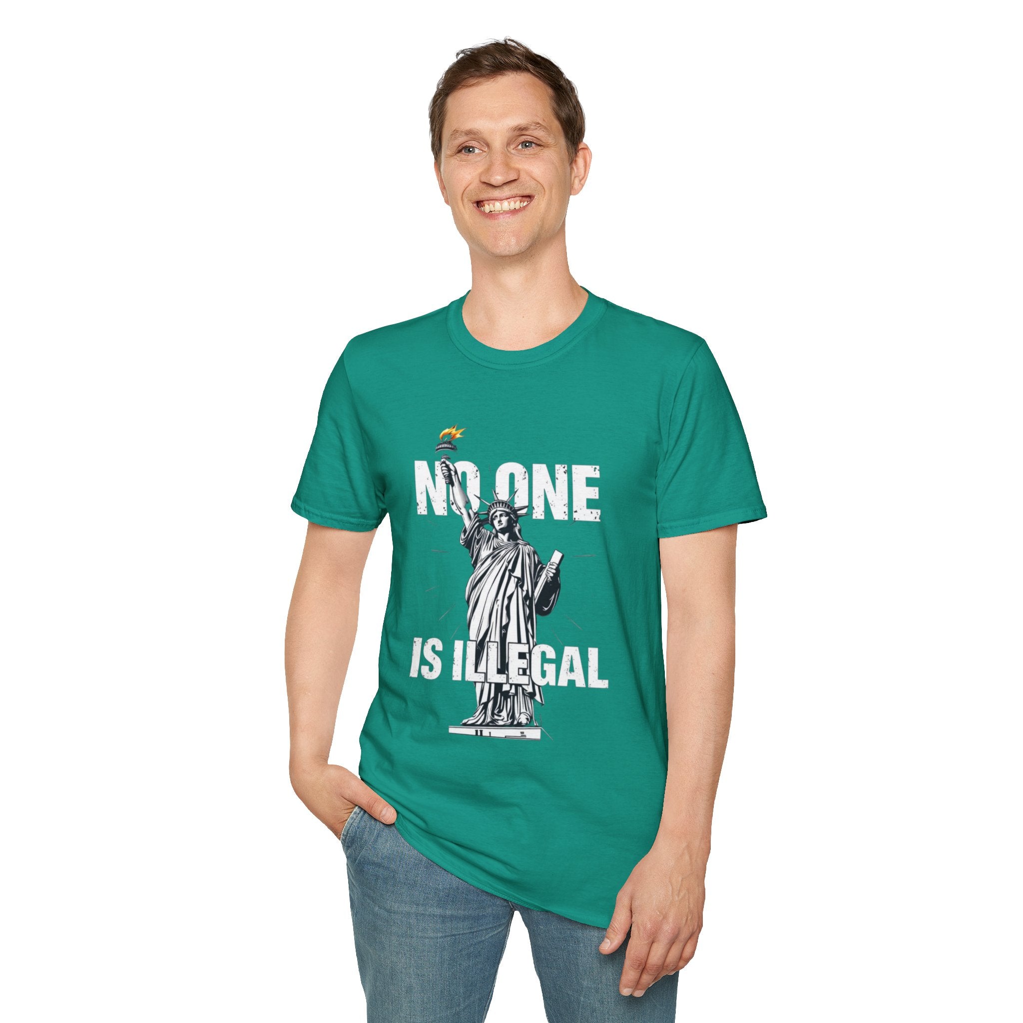 Camiseta unisex de estilo suave: camiseta gráfica con el lema "Nadie es ilegal" para defensores de la justicia social