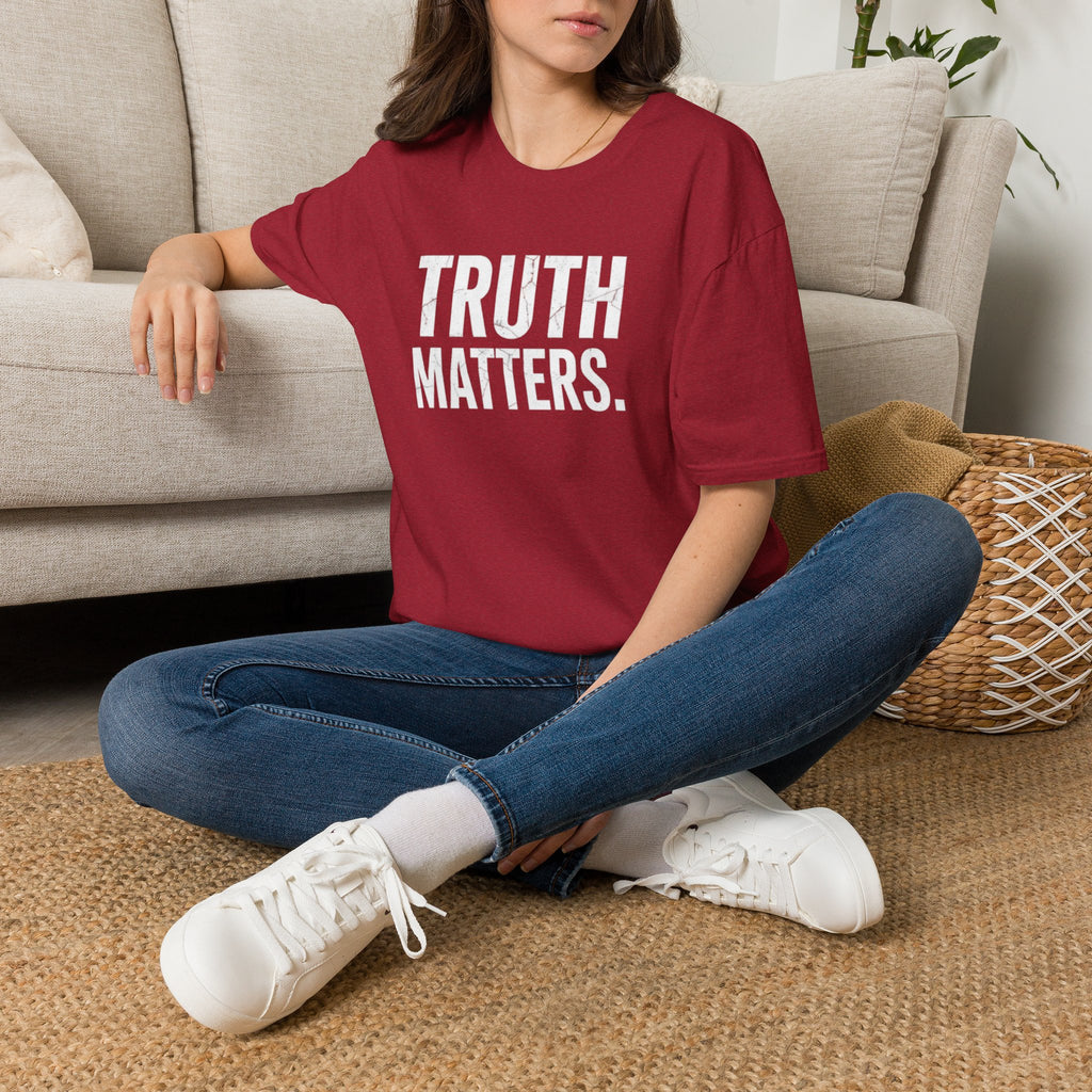 Camiseta unisex de estilo suave: camiseta con el lema "La verdad importa", ideal para activistas y uso diario.