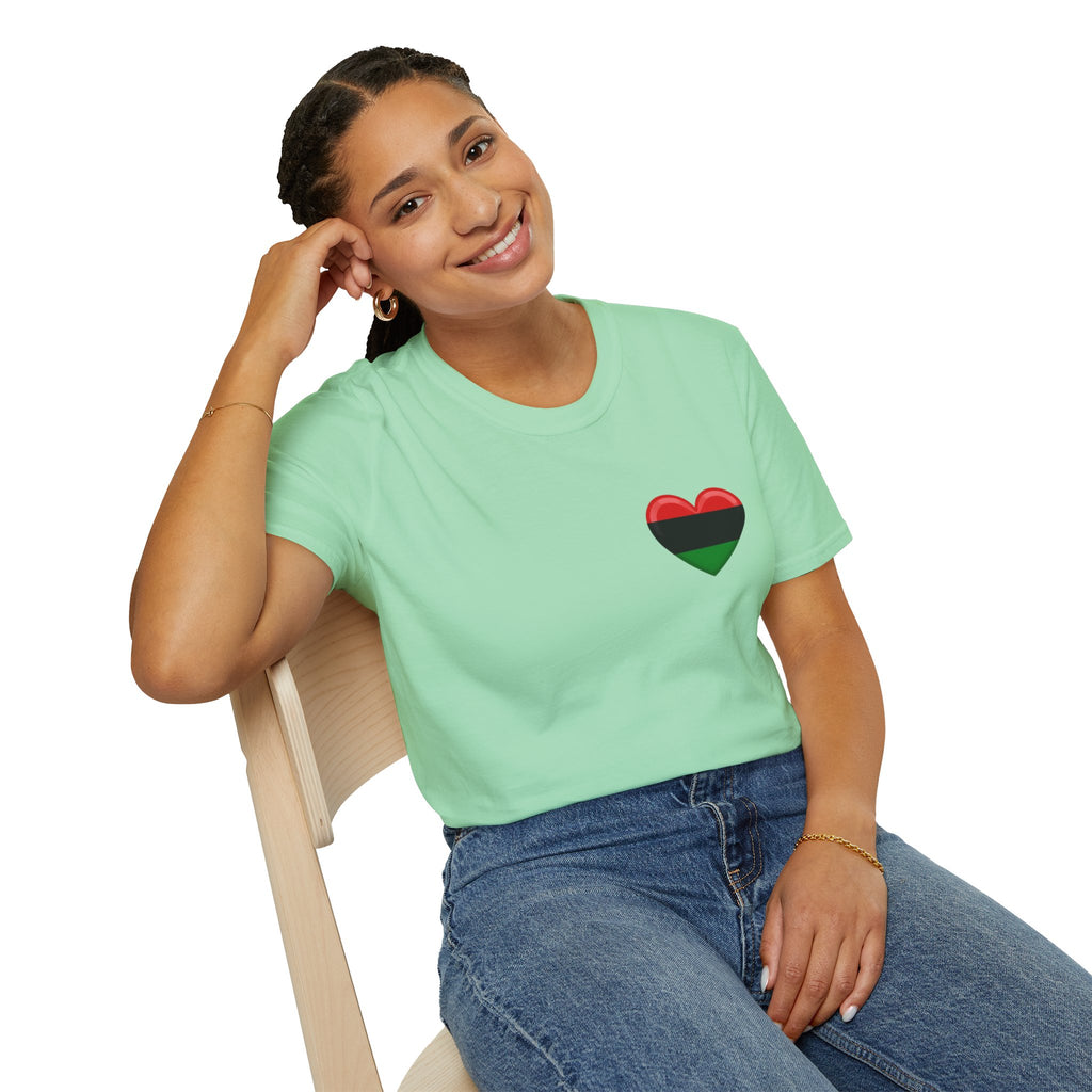 Camiseta unisex de estilo suave Unity and Heritage con corazón panafricano