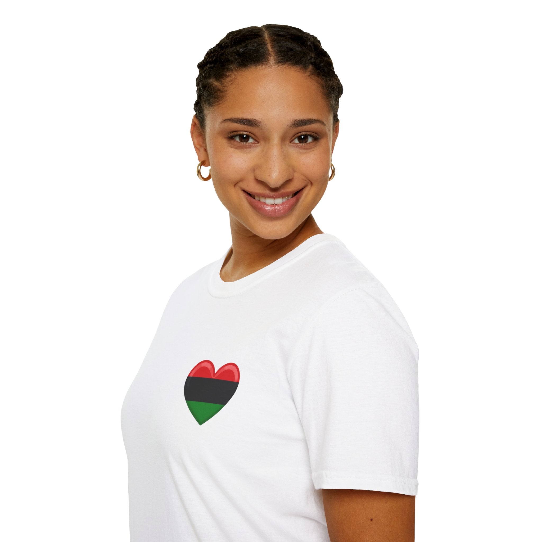 Camiseta unisex de estilo suave Unity and Heritage con corazón panafricano