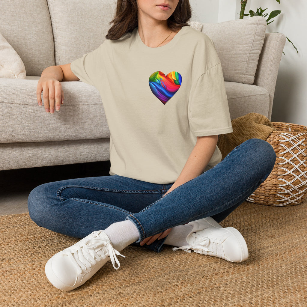 Camiseta unisex Softstyle - Diseño de corazón de orgullo con la frase 'La existencia es resistencia'