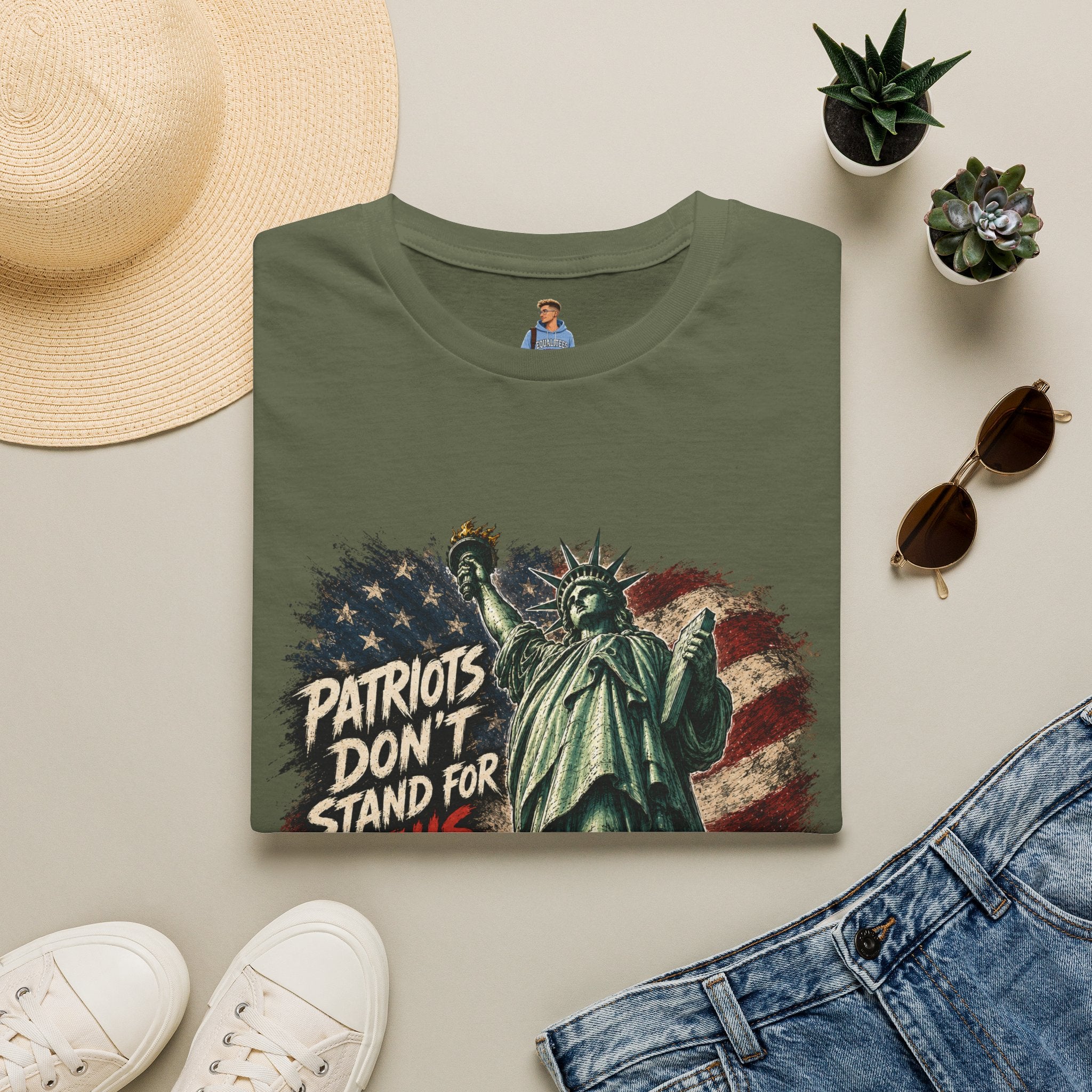 Patriots Don’t Stand For This T-Shirt — Statue of Liberty & Distressed Flag Graphic