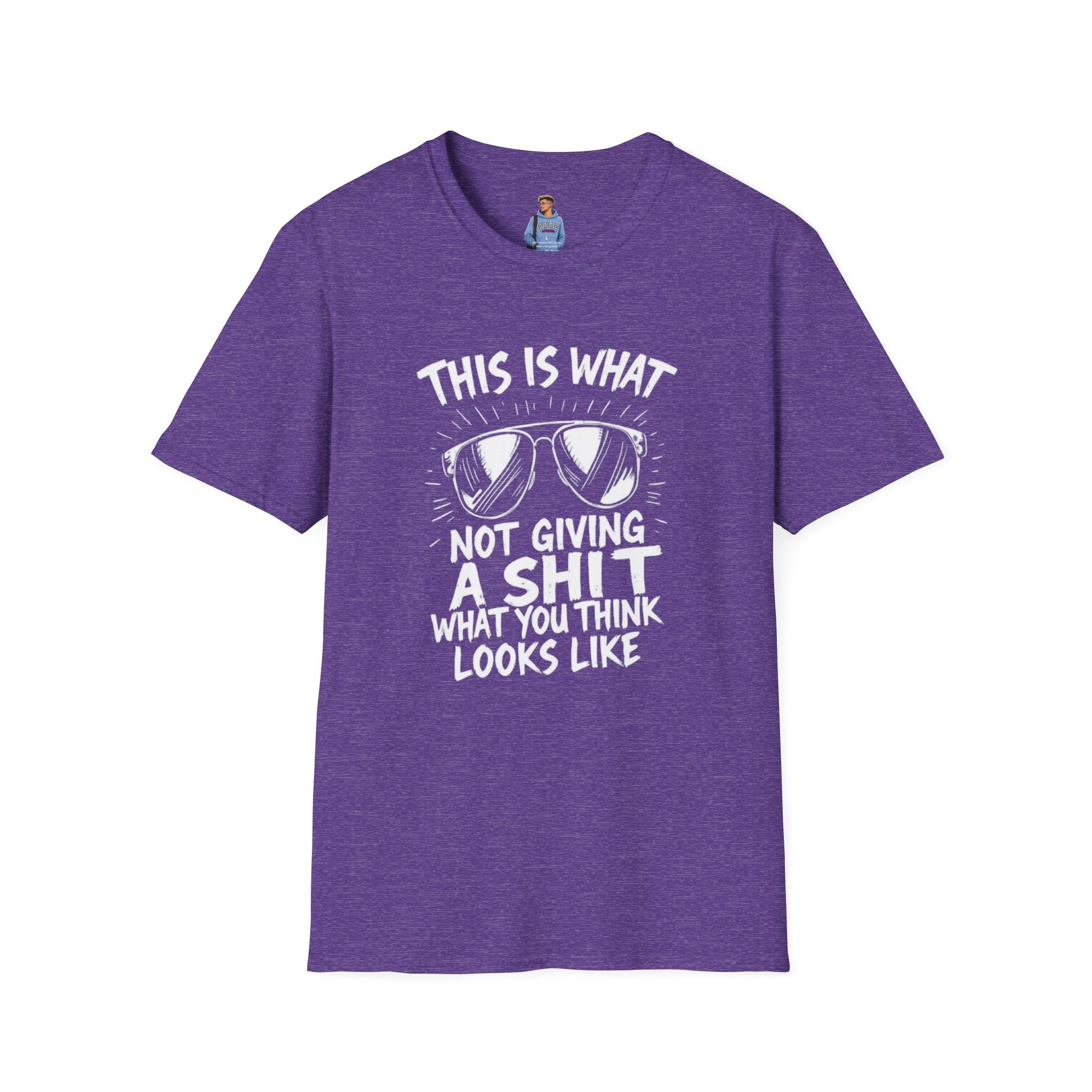Camiseta unisex Softstyle: "Esto es lo que significa no importarte una mierda por lo que piensas".