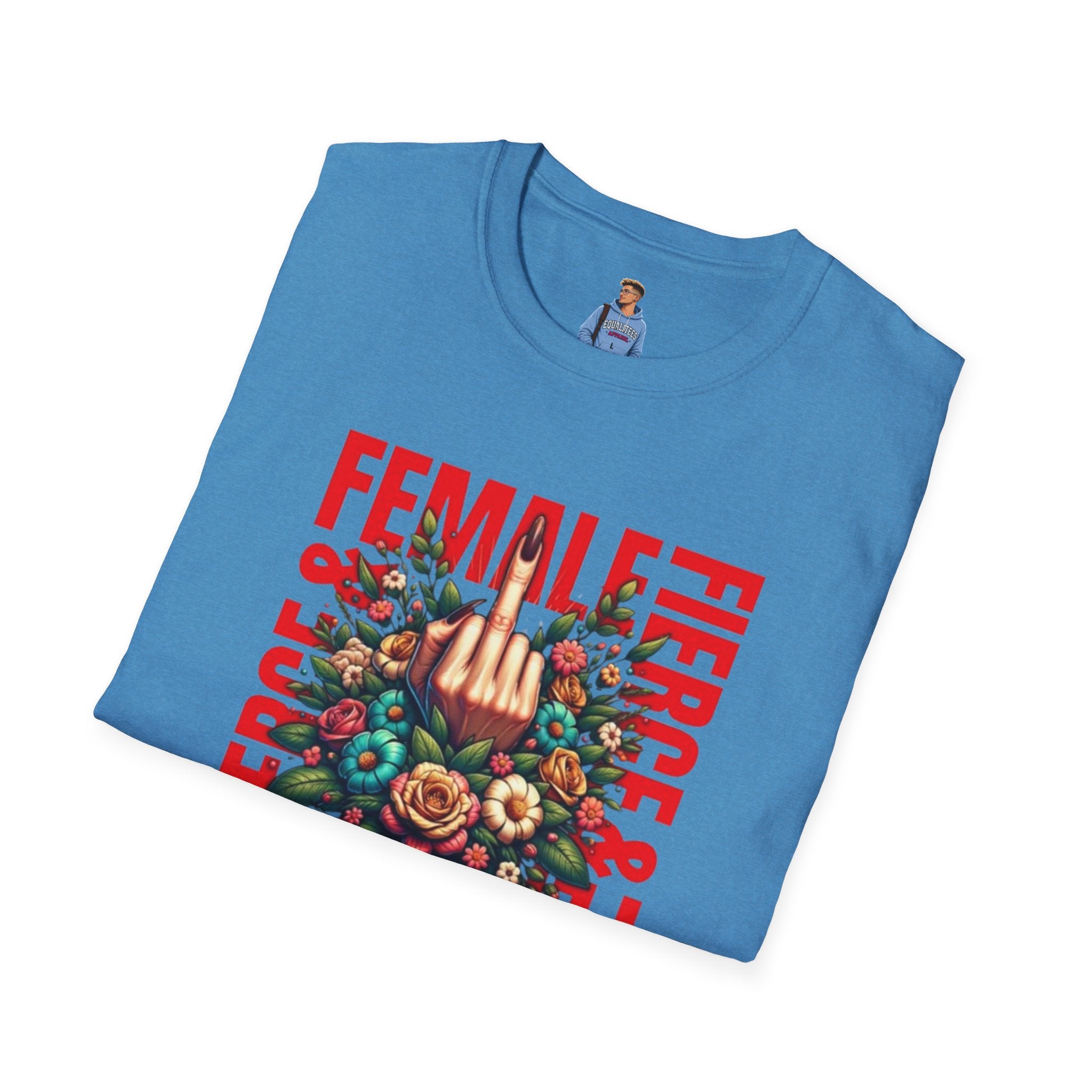 Camiseta unisex femenina Fierce: camiseta con estampado floral de estilo suave