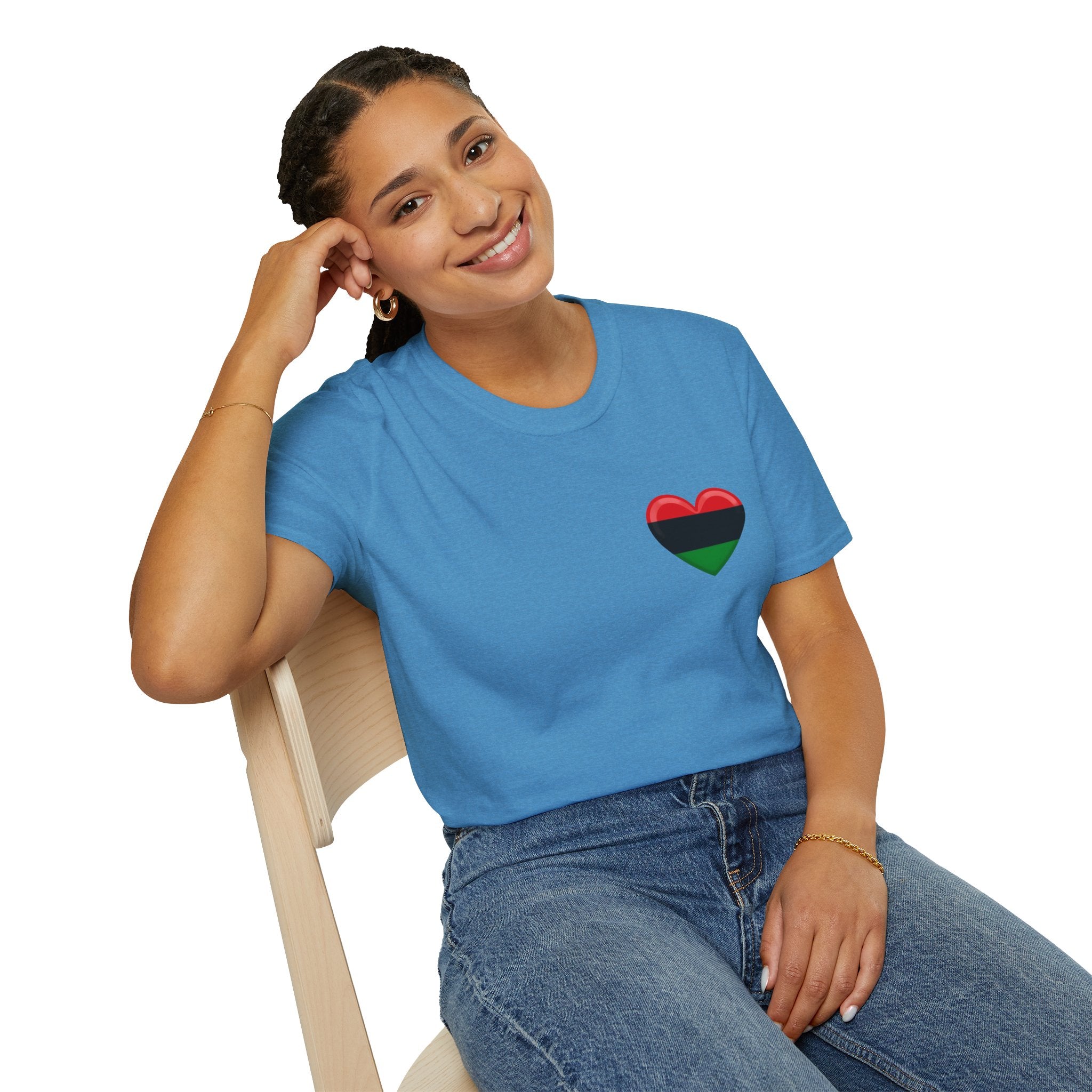 Camiseta unisex de estilo suave Unity and Heritage con corazón panafricano