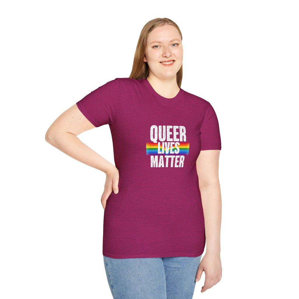 Camiseta unisex de estilo suave "Queer Lives Matter" - Apoya los derechos LGBTQ+