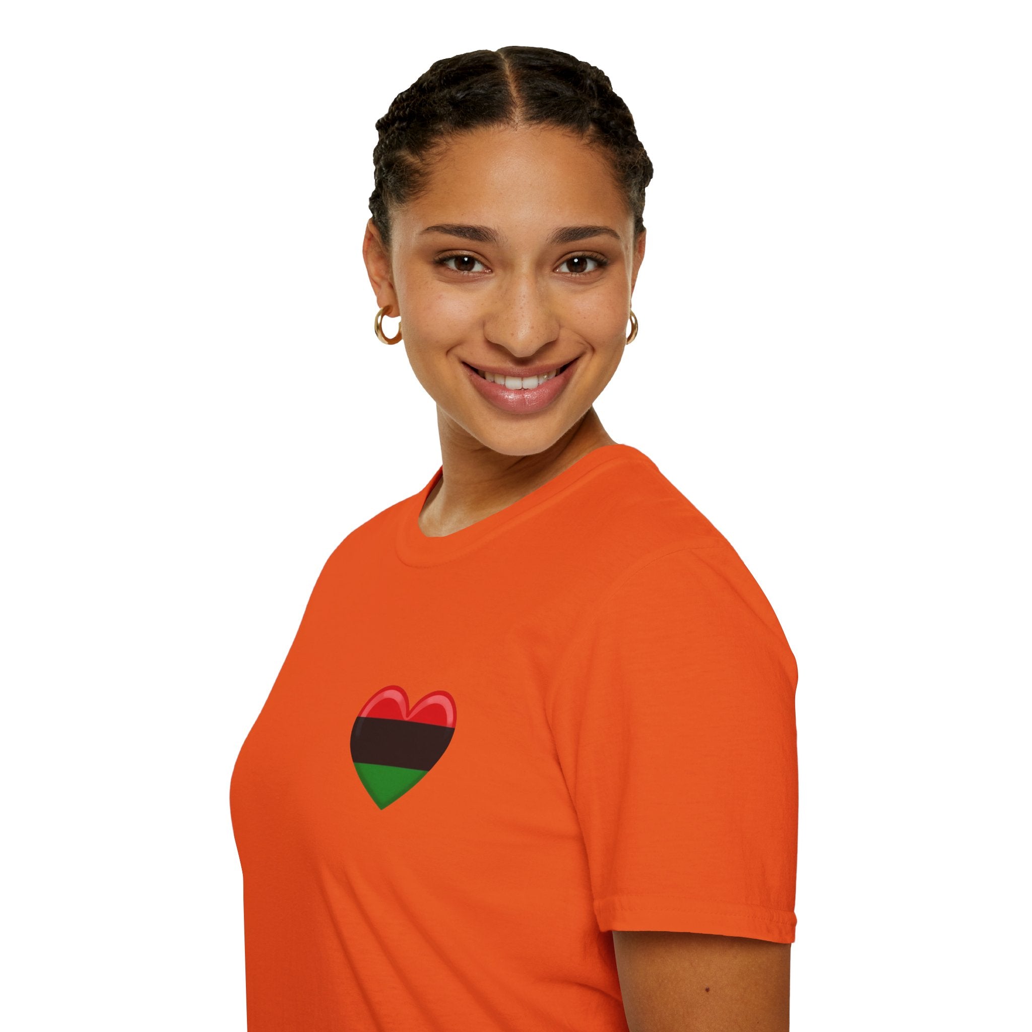 Camiseta unisex de estilo suave Unity and Heritage con corazón panafricano
