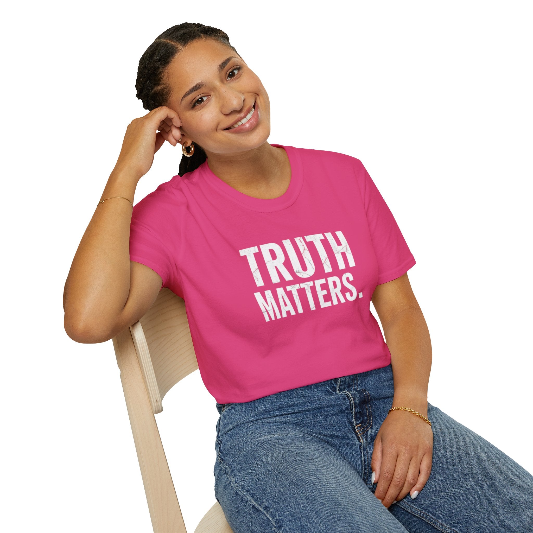 Camiseta unisex de estilo suave: camiseta con el lema "La verdad importa", ideal para activistas y uso diario.