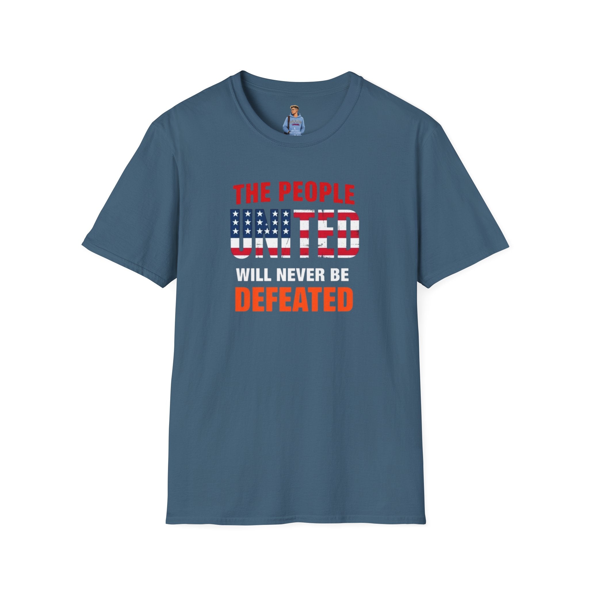 Camiseta unisex de estilo suave con gráficos "El Pueblo Unido" y "Los valores MAGA no son valores estadounidenses".
