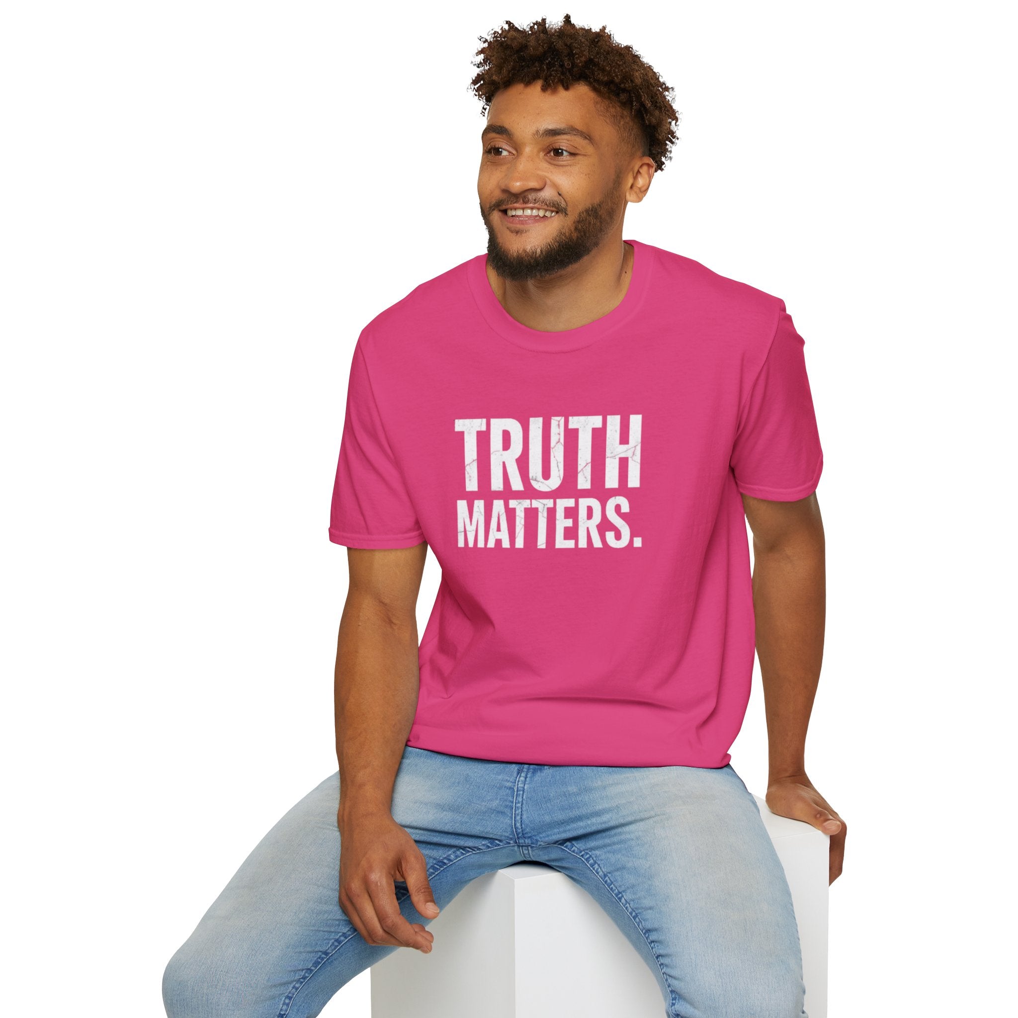 Camiseta unisex de estilo suave: camiseta con el lema "La verdad importa", ideal para activistas y uso diario.