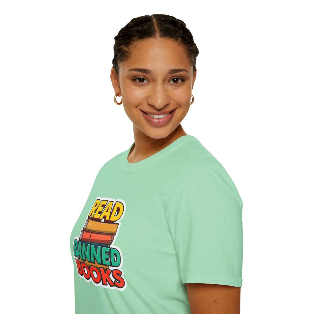 Read Banned Books Graphic T-Shirt