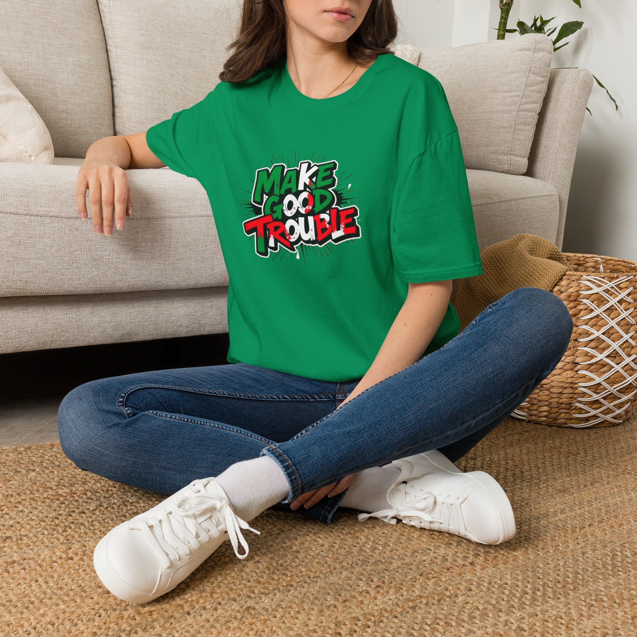 Camiseta unisex de estilo suave Make Good Trouble | Divertida camiseta gráfica para activistas y creadores de tendencias