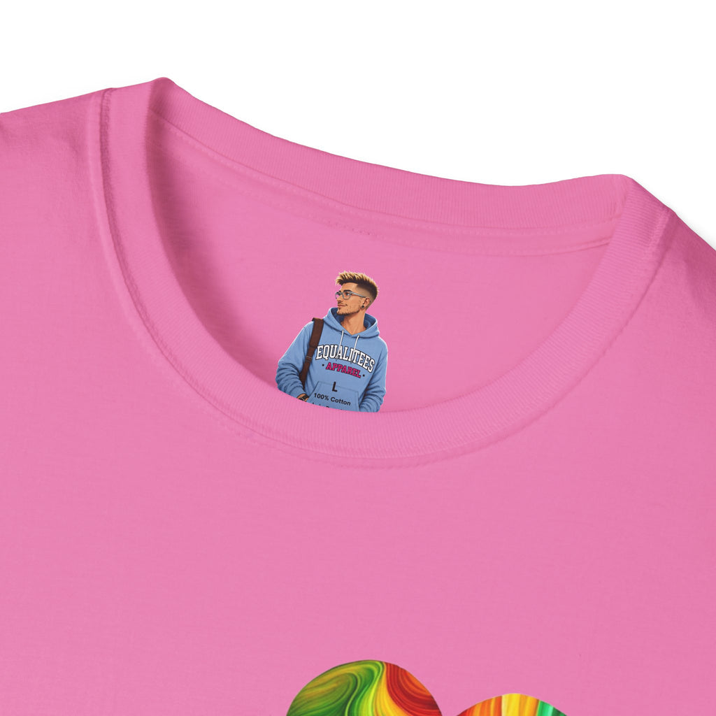 Camiseta unisex Softstyle - Diseño de corazón de orgullo con la frase 'La existencia es resistencia'