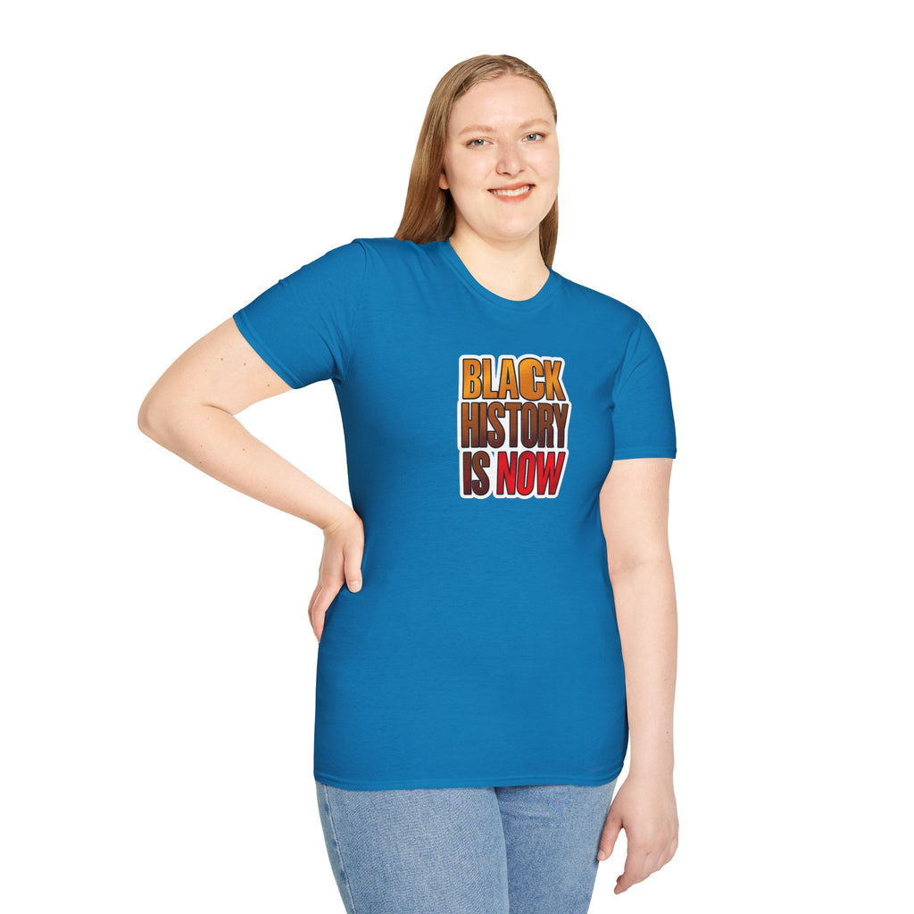 Camiseta unisex Softstyle: camiseta inspiradora "La historia negra es ahora"