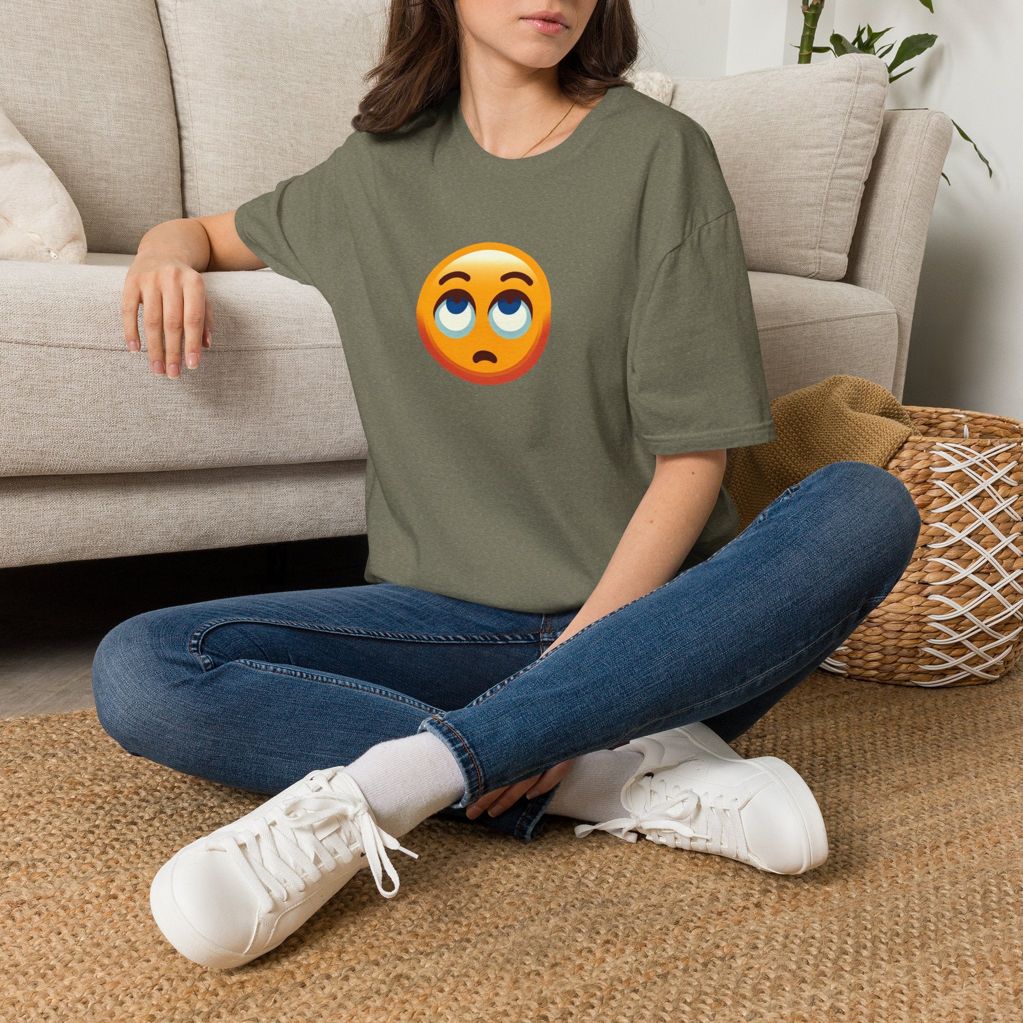 Camiseta unisex de estilo suave con emoji de ojos en blanco | Camiseta gráfica informal para el día a día