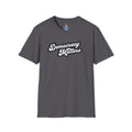 Camiseta unisex de estilo suave con gráficos "La democracia importa" y "Nosotros, el pueblo, estamos cabreados".