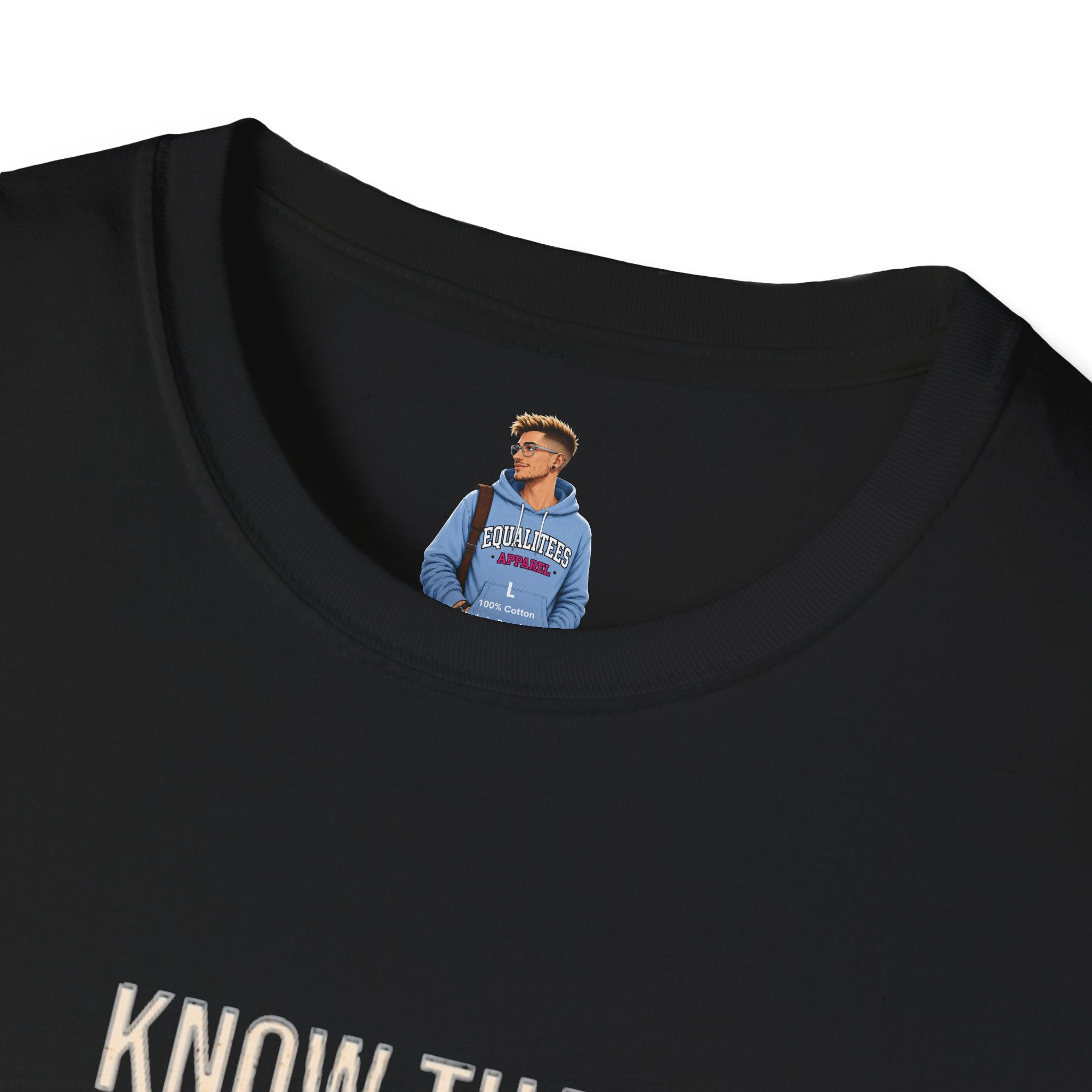 Camiseta unisex de estilo suave con el mensaje "Sepa que es amado" e inspiradora "Safety Pin"