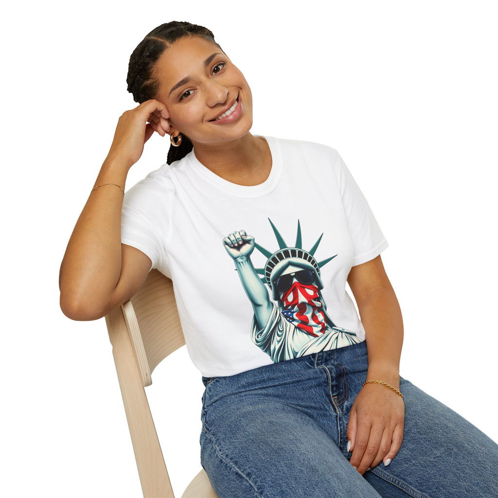 Resist - Patriotic Statue of Liberty T-Shirt - Unisex Softstyle Tee